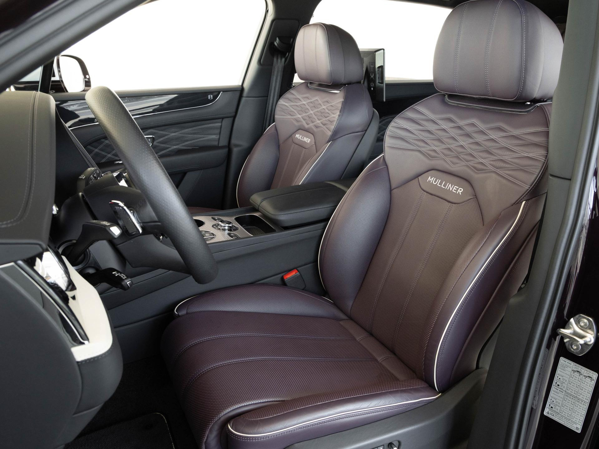 Bentley Bentayga EWB Mulliner von BENTLEY FRANKFURT