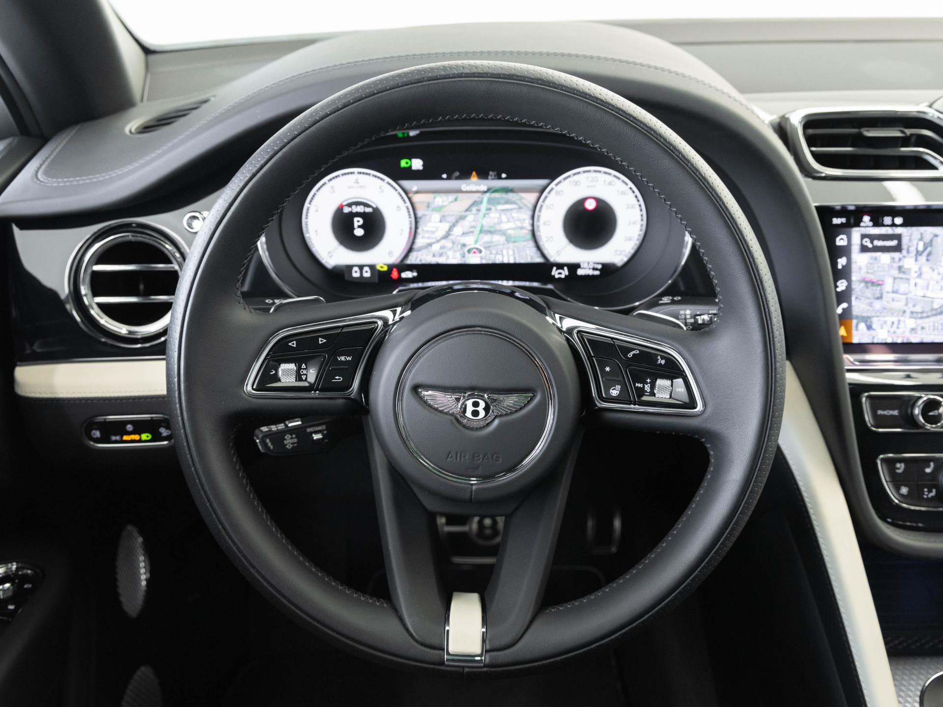 Bentley Bentayga EWB Mulliner von BENTLEY FRANKFURT