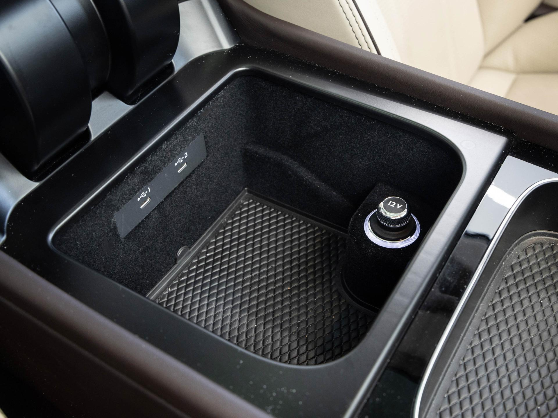 Bentley Bentayga V8 von BENTLEY FRANKFURT