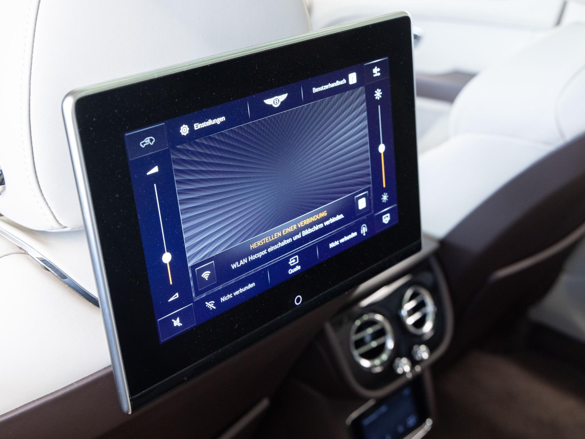 Bentley Bentayga V8 von BENTLEY FRANKFURT