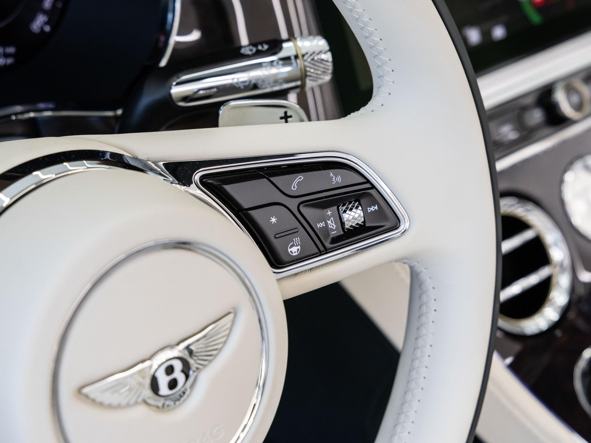 Bentley Continental GTC Mulliner (MY26)