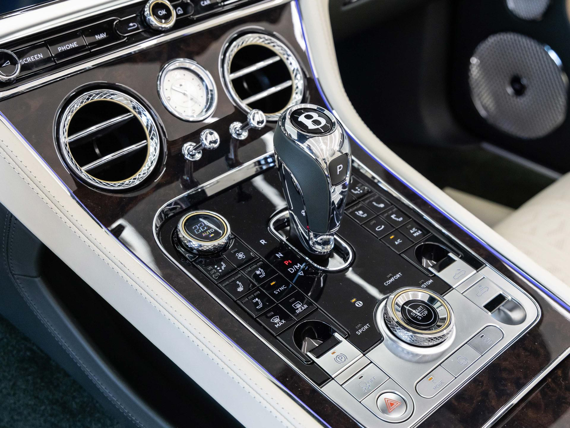 Bentley Continental GTC Mulliner (MY26)