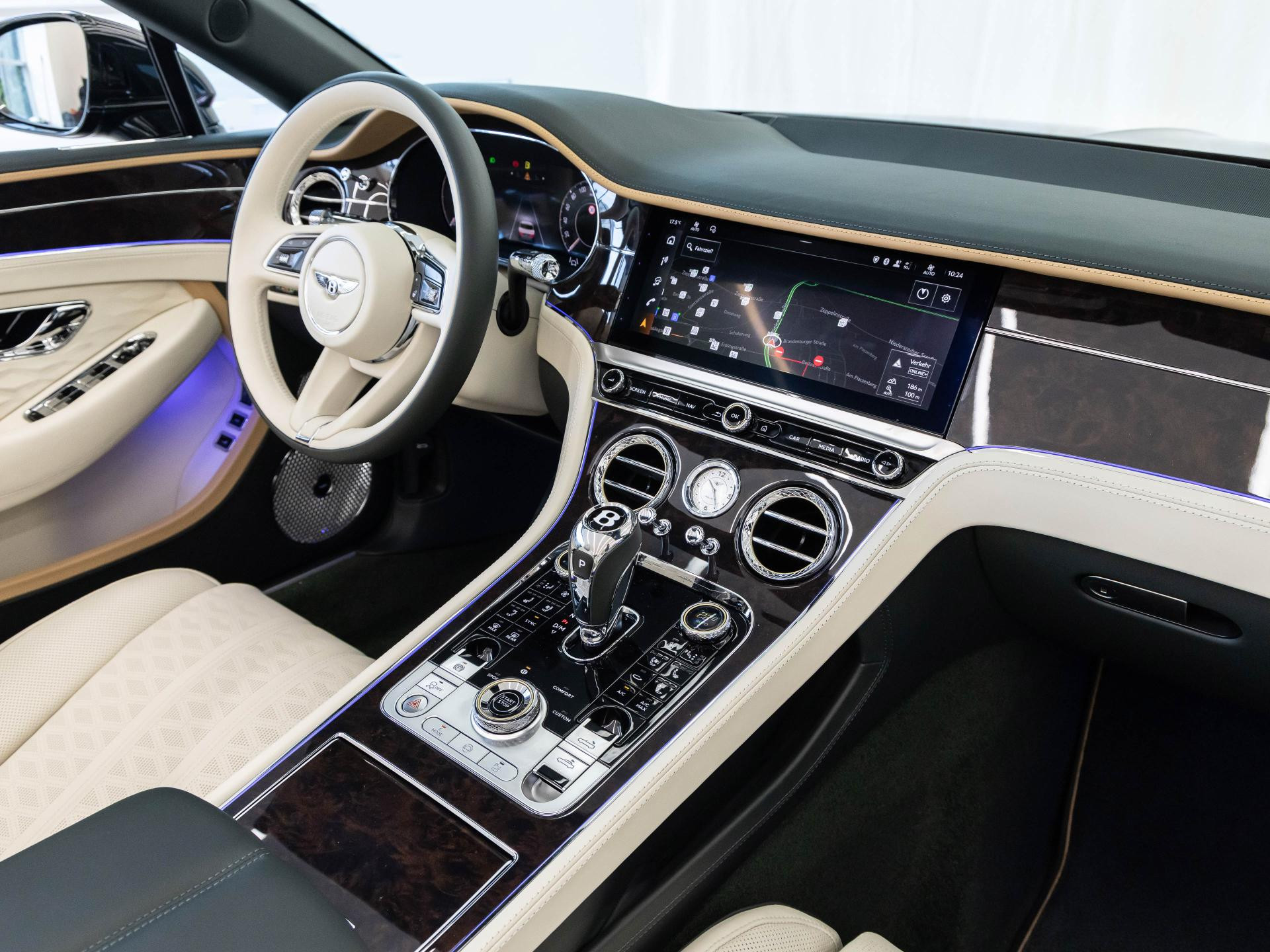 Bentley Continental GTC Mulliner (MY26)