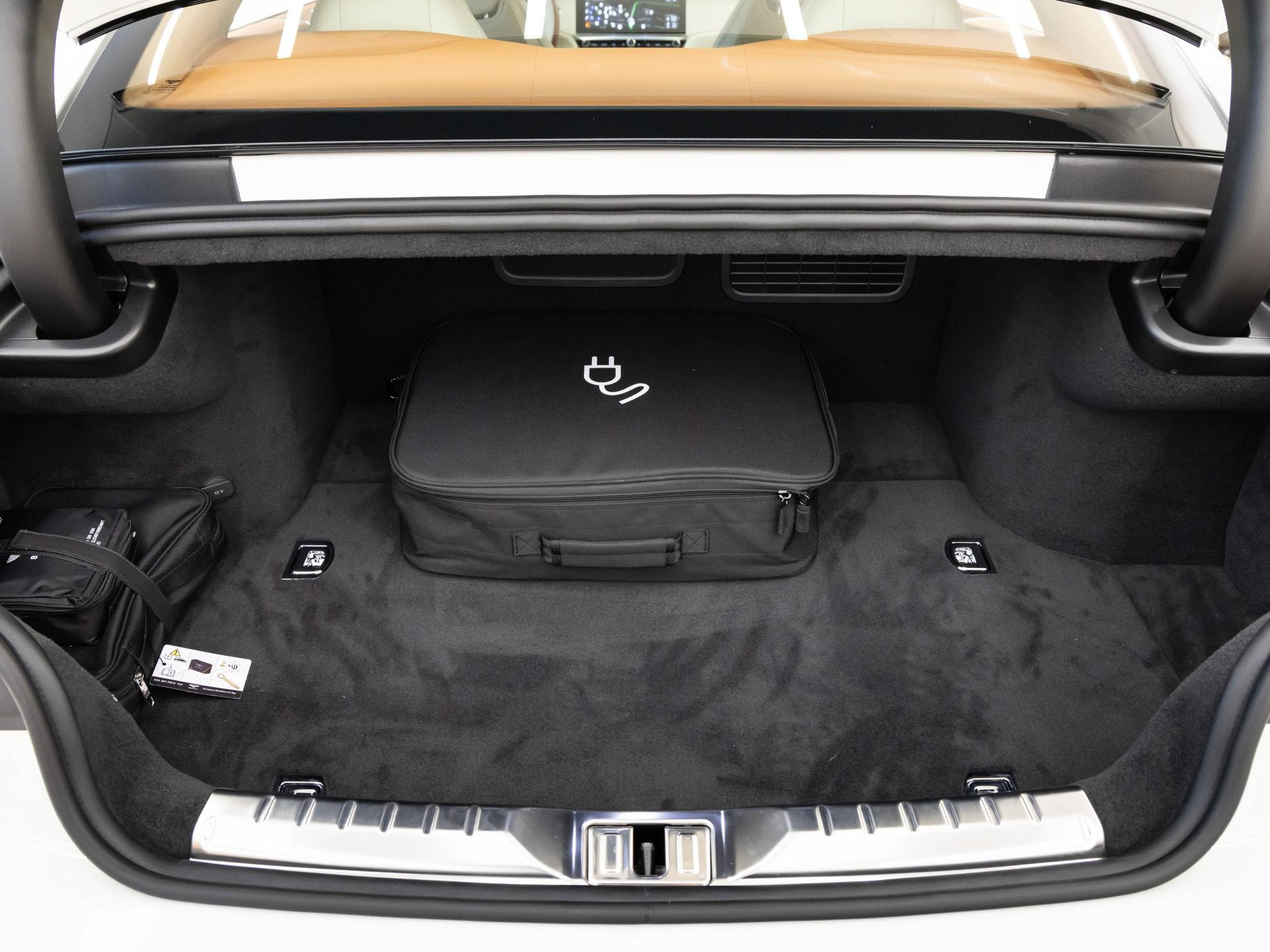 Bentley Continental GT CARBON STYLING / AKRAPOVIC / PANO