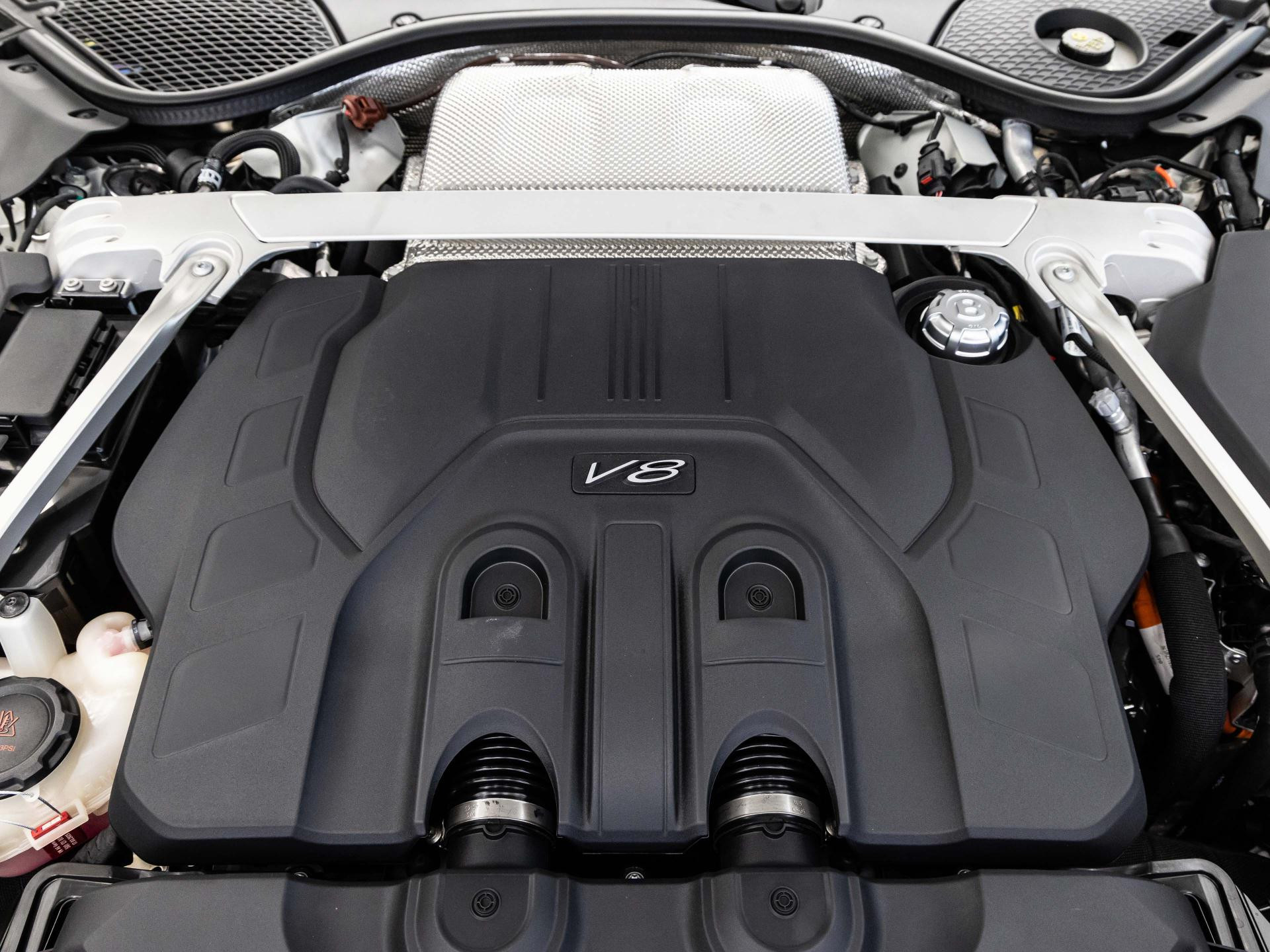 Bentley Continental GT CARBON STYLING / AKRAPOVIC / PANO