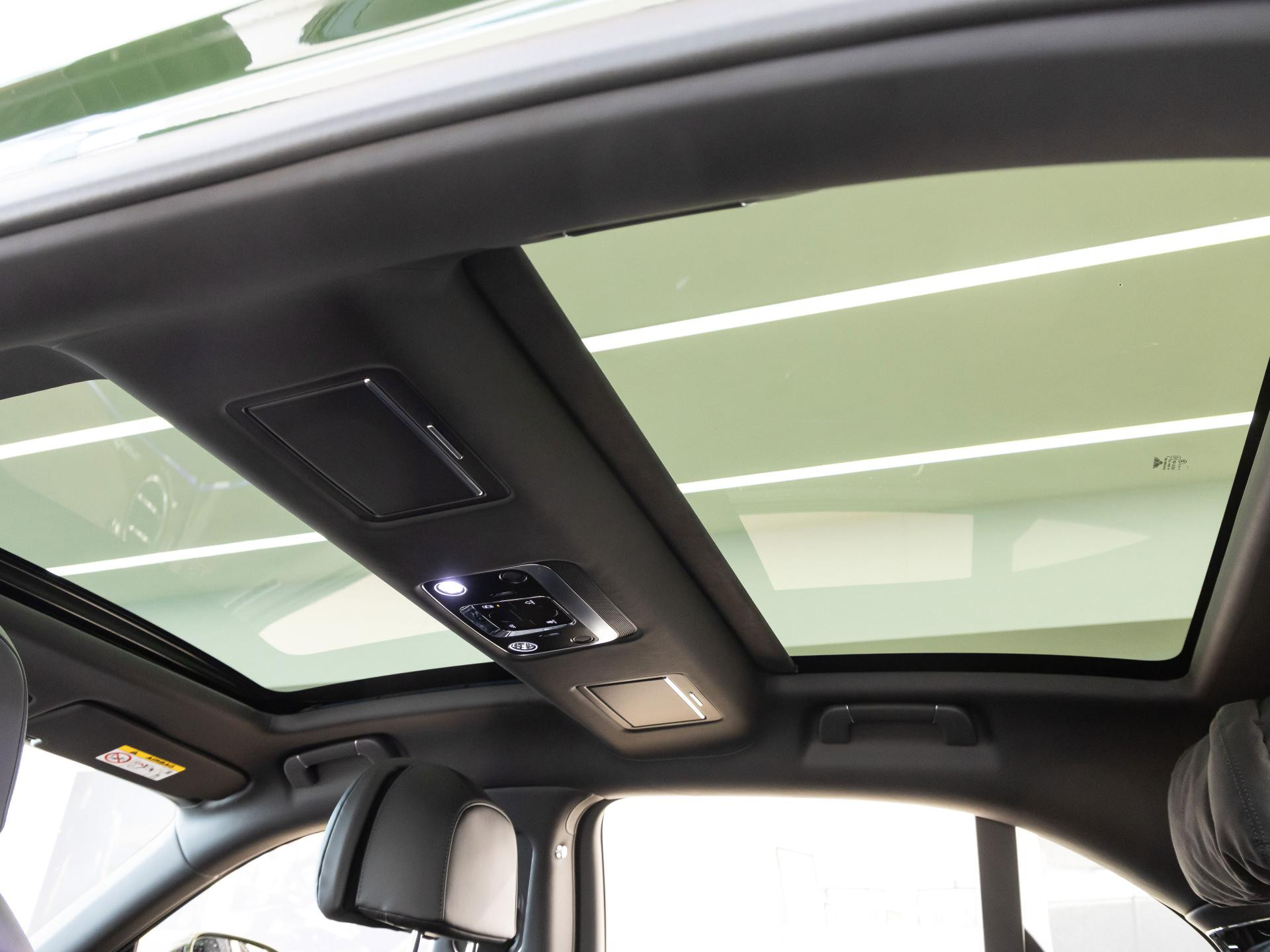 Bentley Flying Spur Azure V8 VON BENTLEY FRANKFURT