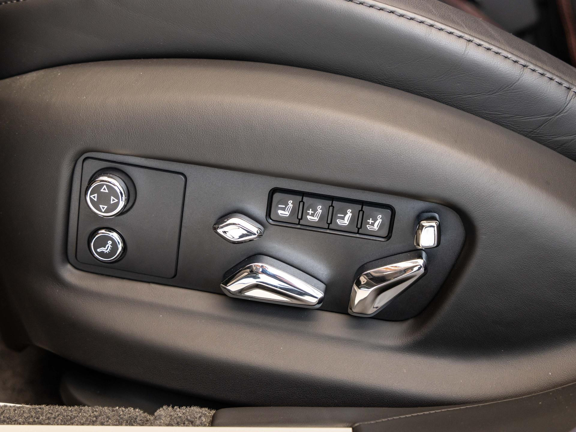 Bentley Flying Spur Azure V8 VON BENTLEY FRANKFURT