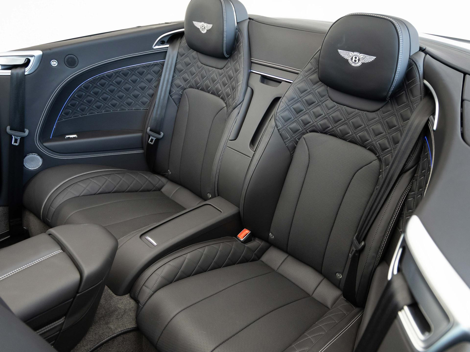 Bentley New Continental GTC Azure V8 von BENTLEY FRANKFURT