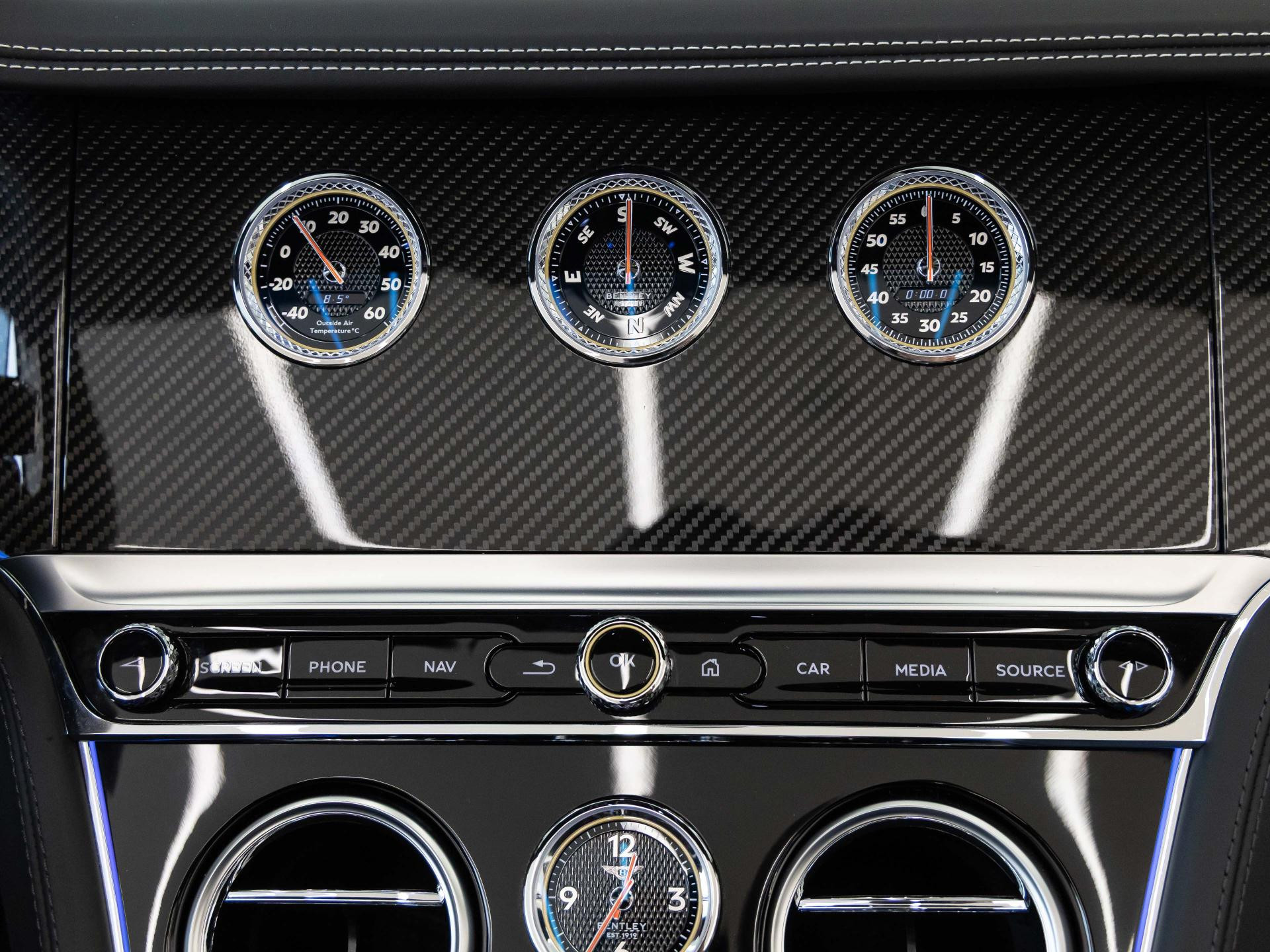 Bentley New Continental GTC Azure V8 von BENTLEY FRANKFURT