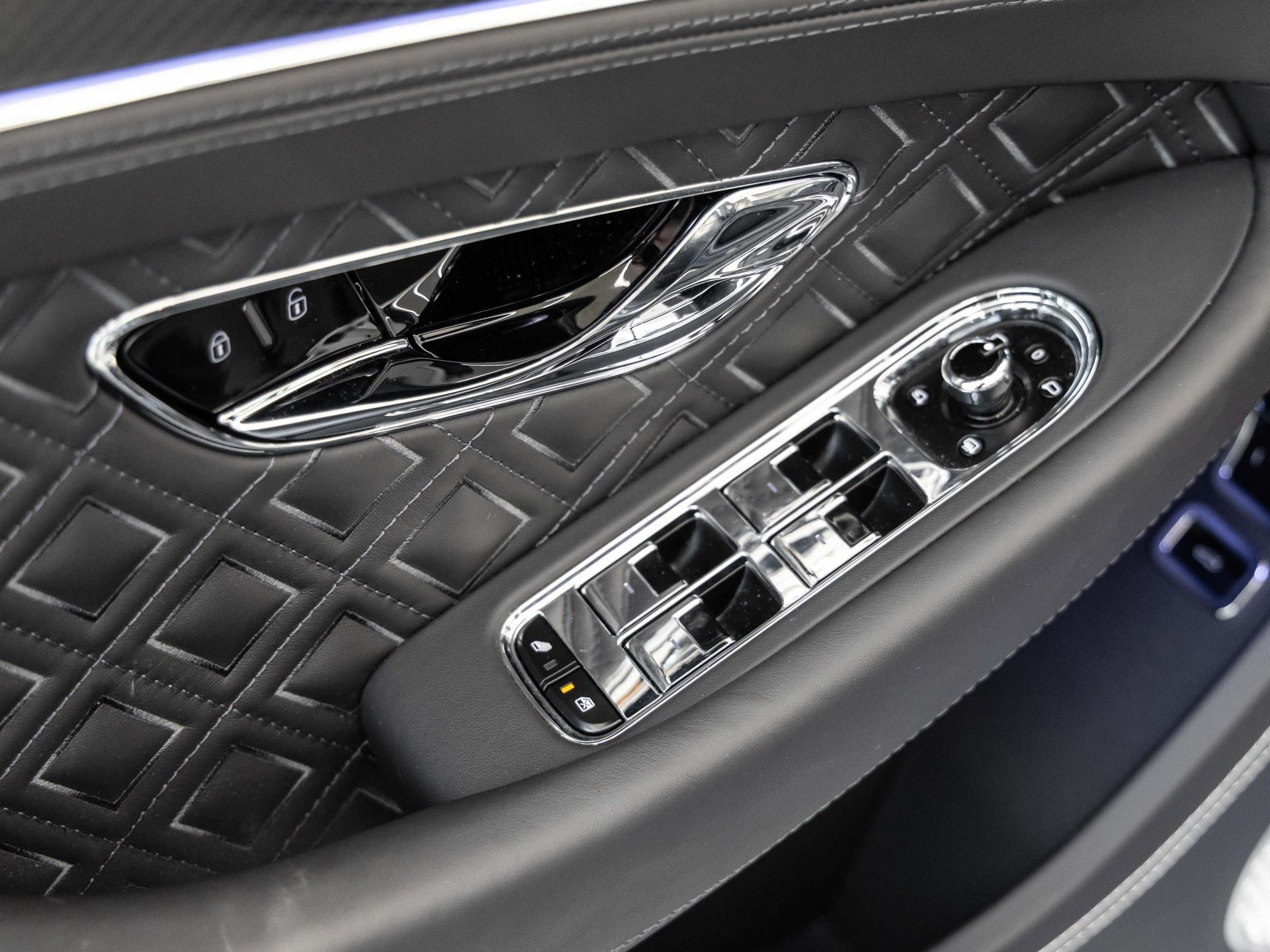 Bentley New Continental GTC Azure V8 von BENTLEY FRANKFURT