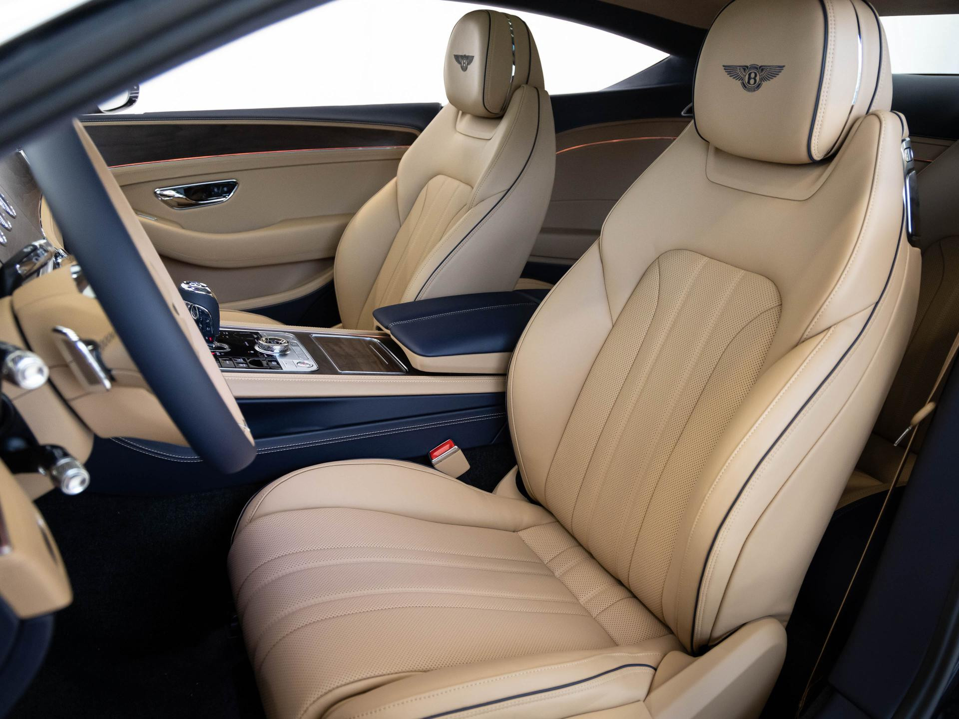 Bentley Continental GT (MY26) Hybrid von BENTLEY FRANKFURT