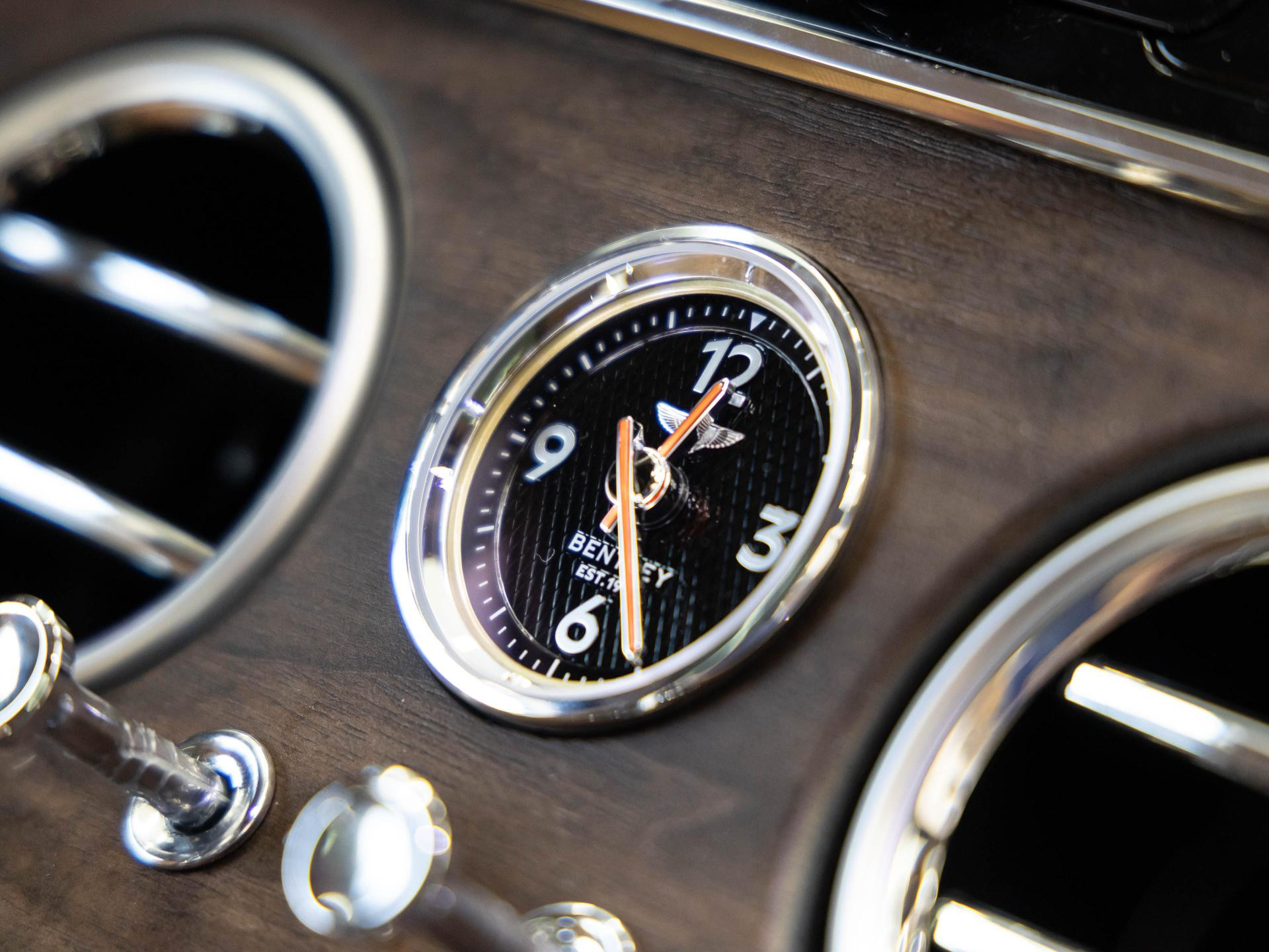 Bentley Continental GT (MY26) Hybrid von BENTLEY FRANKFURT