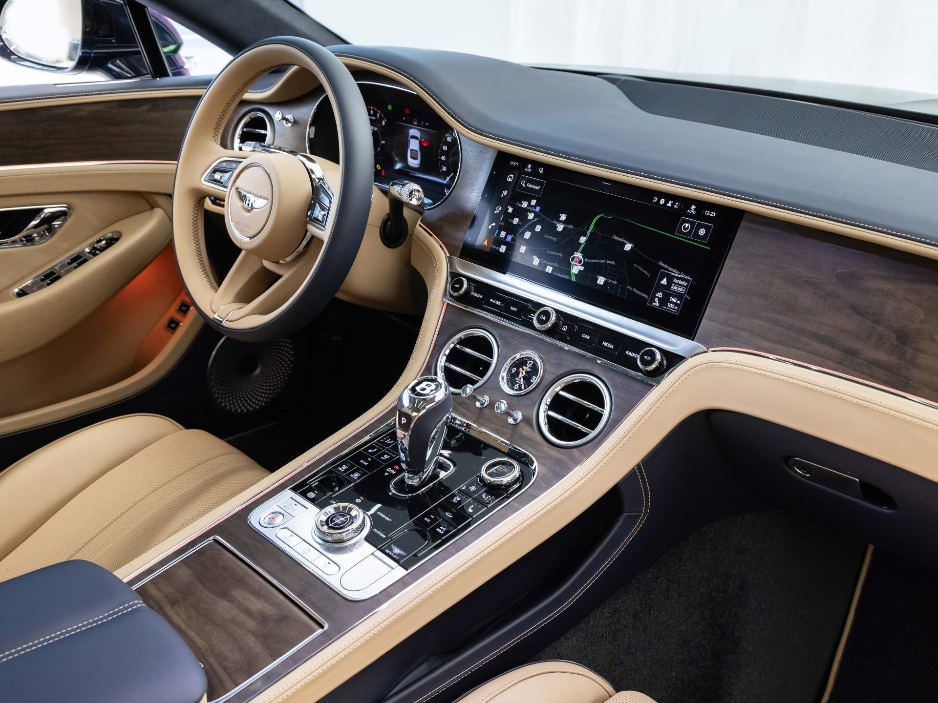 Bentley Continental GT (MY26) Hybrid von BENTLEY FRANKFURT