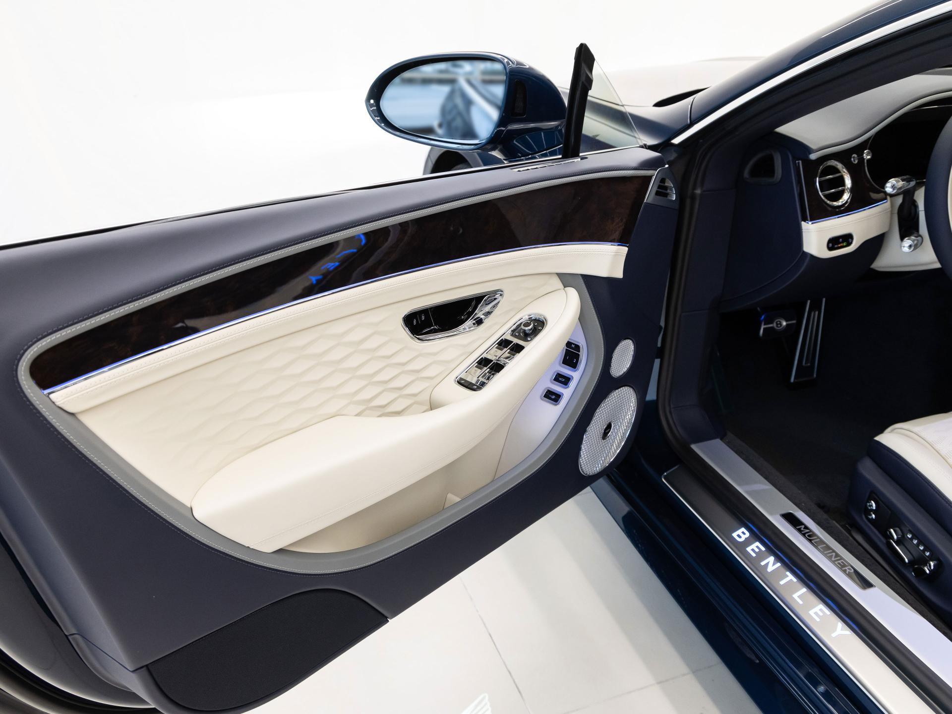 Bentley Continental GT Mulliner (MY26) BENTLEY FRANKFURT