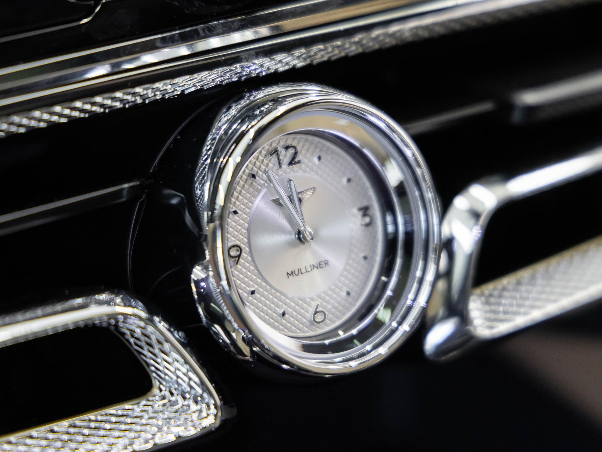 Bentley Flying Spur Mulliner (MY26) von BENTLEY FRANKFURT