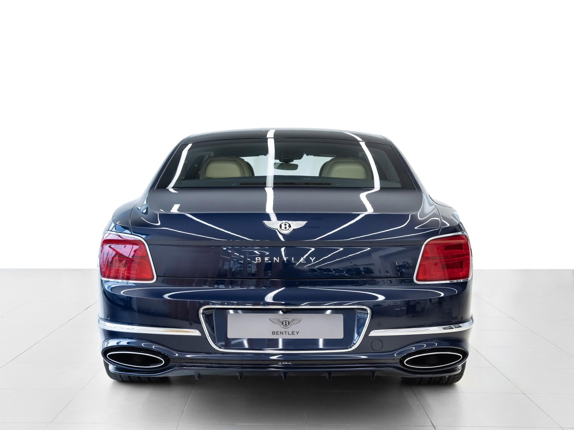 Bentley Flying Spur Mulliner (MY26) von BENTLEY FRANKFURT