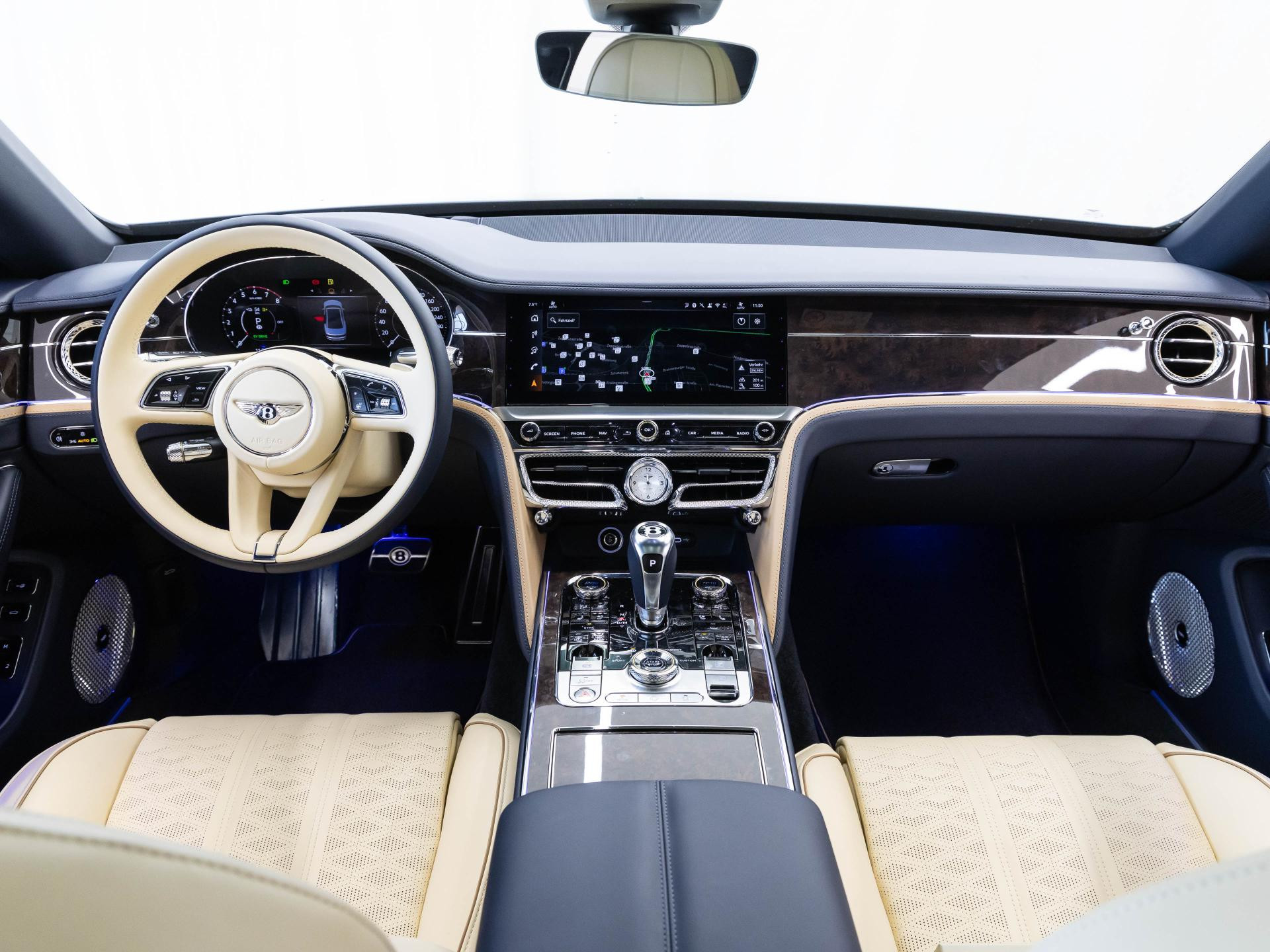 Bentley Flying Spur Mulliner (MY26) von BENTLEY FRANKFURT