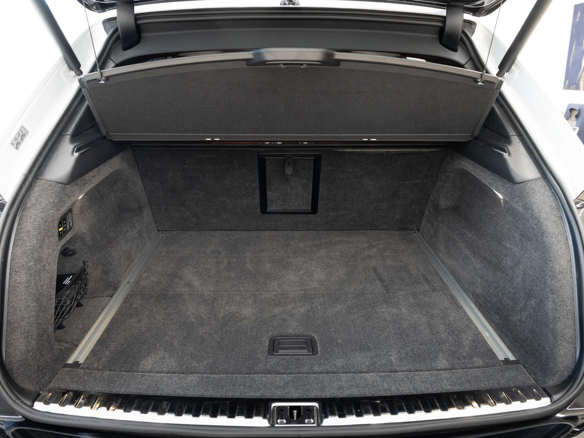 Bentley Bentayga EWB Mulliner von BENTLEY FRANKFURT