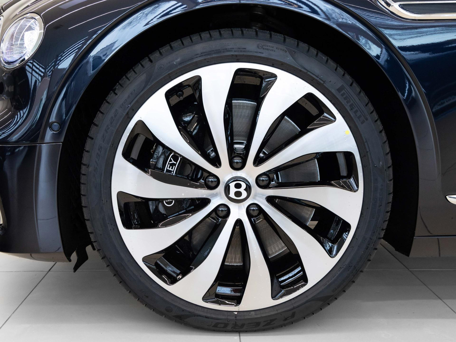 Bentley Flying Spur von BENTLEY MANNHEIM