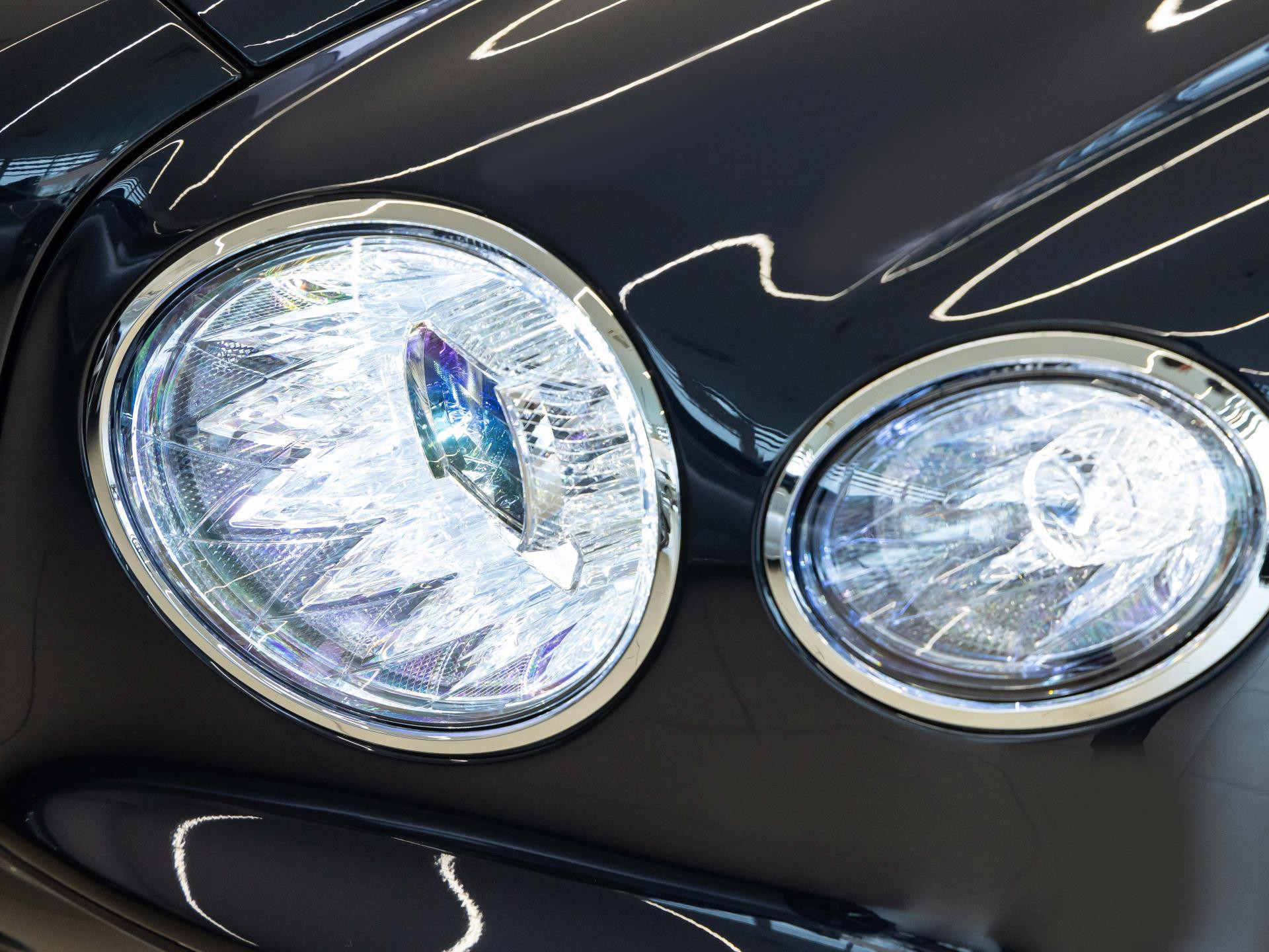 Bentley Flying Spur von BENTLEY MANNHEIM