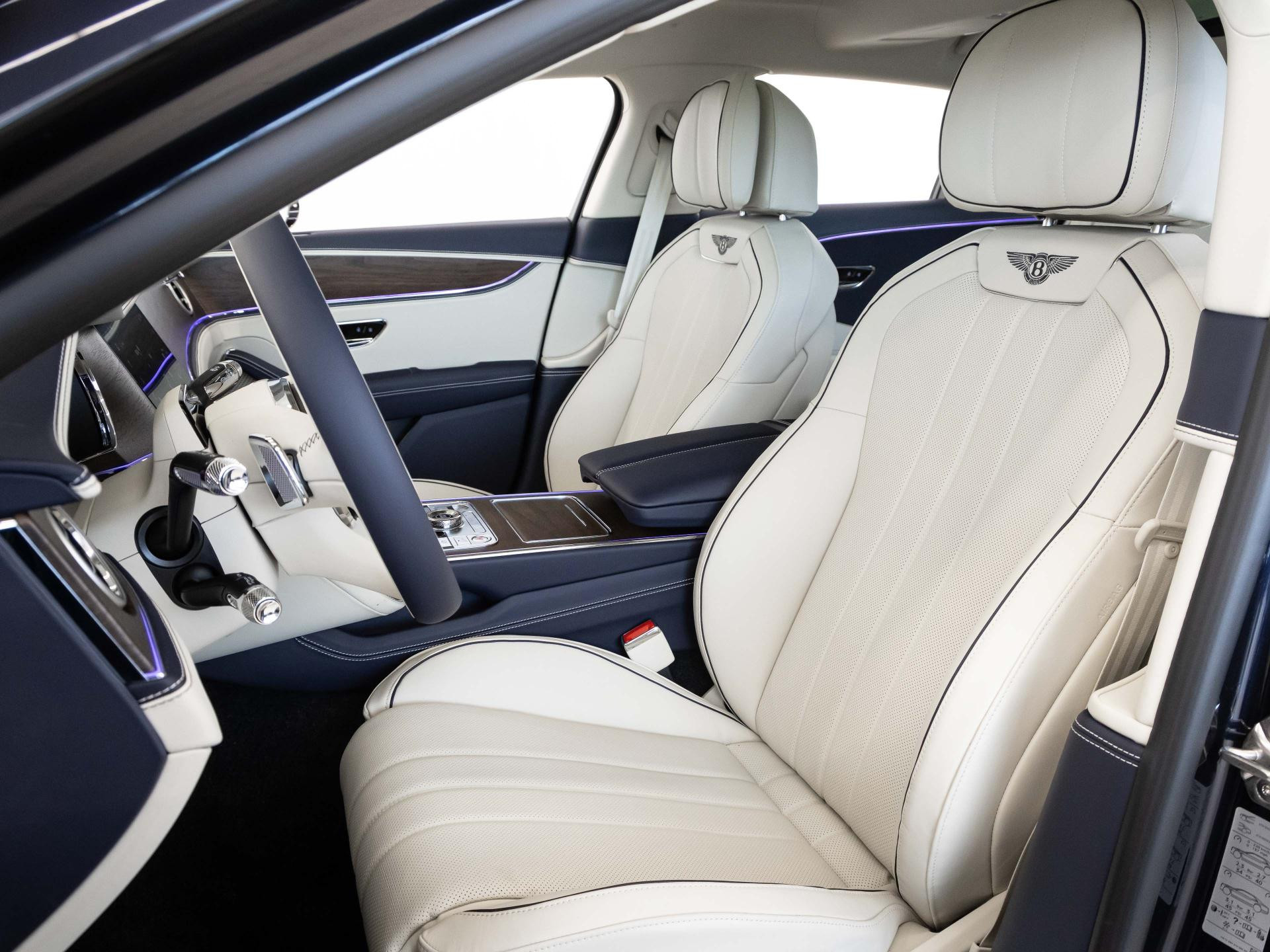 Bentley Flying Spur von BENTLEY MANNHEIM