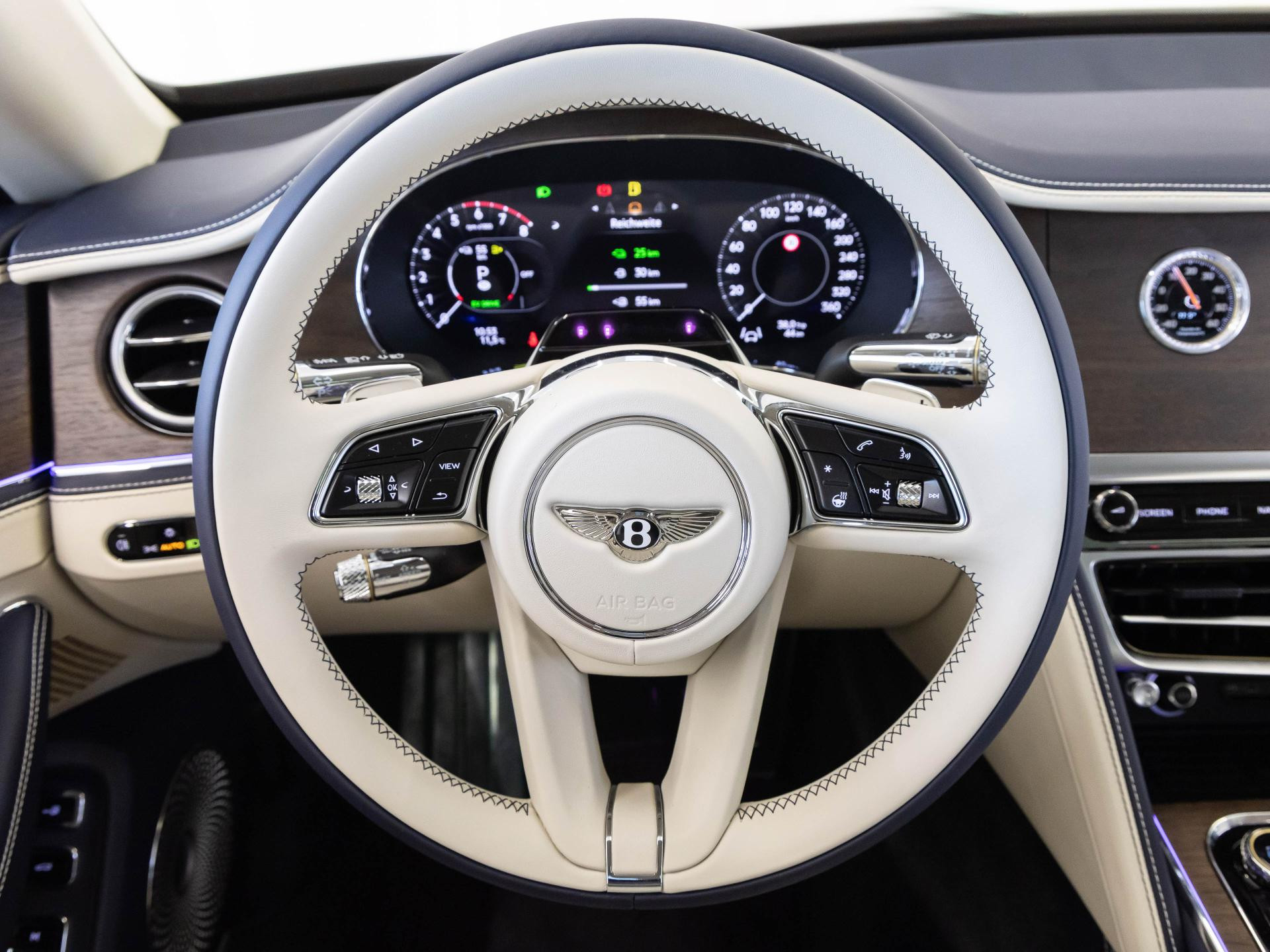 Bentley Flying Spur von BENTLEY MANNHEIM