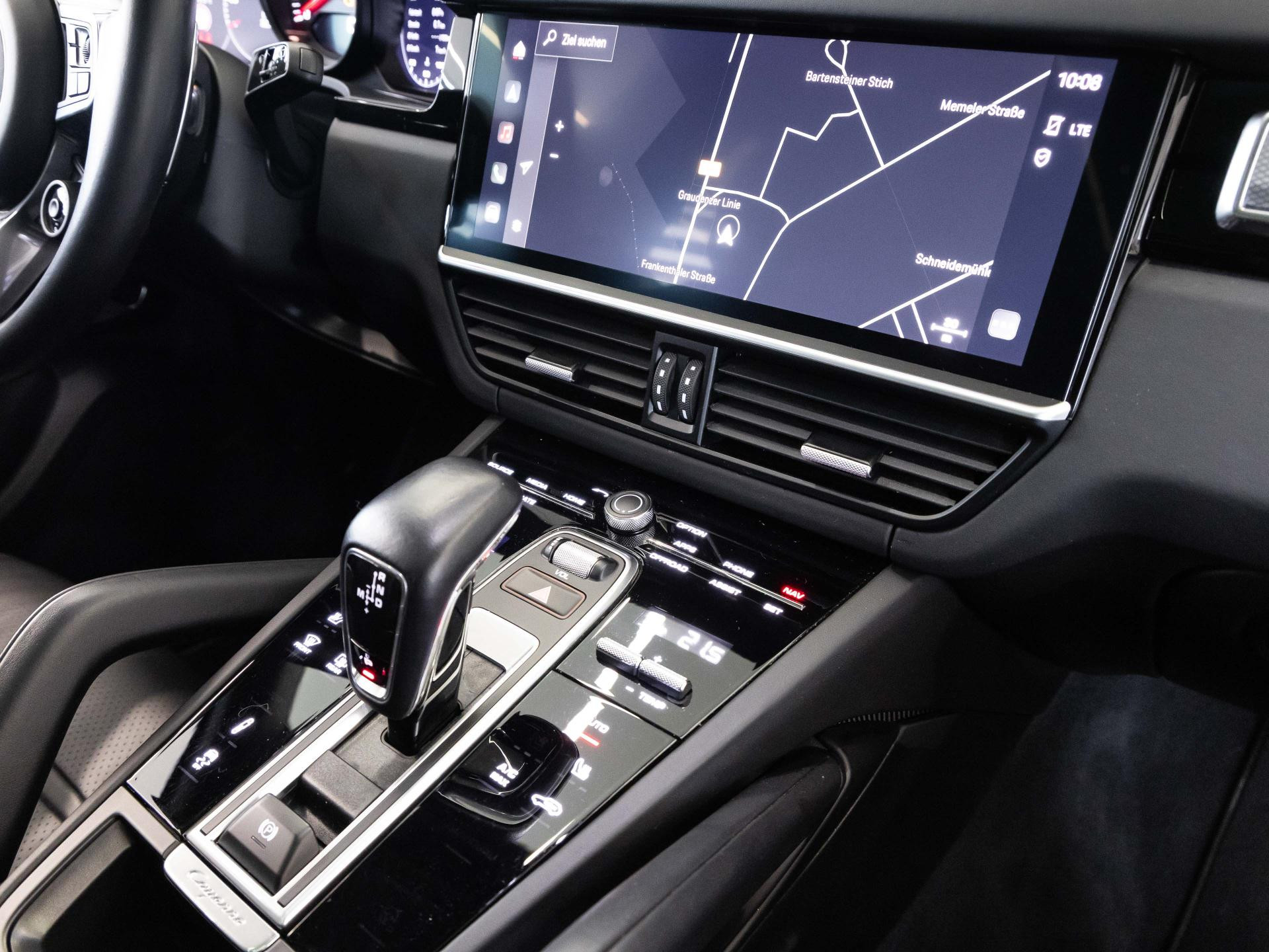Porsche Cayenne Platinum Edition von BENTLEY MANNHEIM