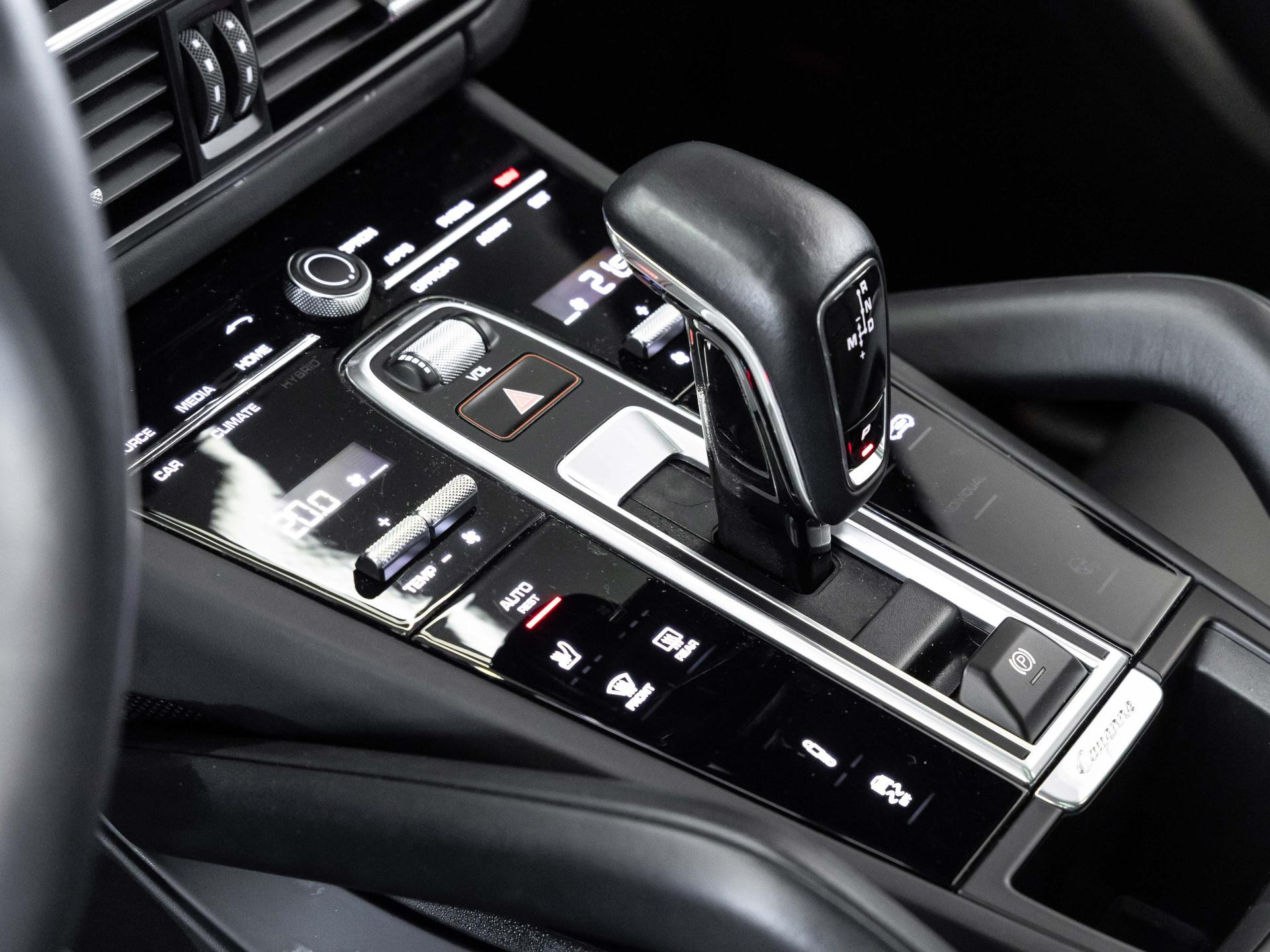 Porsche Cayenne Platinum Edition von BENTLEY MANNHEIM
