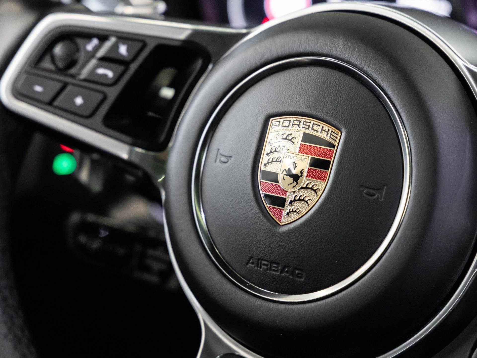 Porsche Cayenne Platinum Edition von BENTLEY MANNHEIM