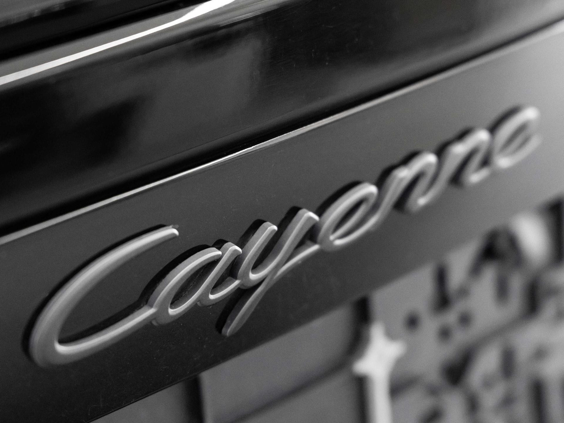 Porsche Cayenne Platinum Edition von BENTLEY MANNHEIM
