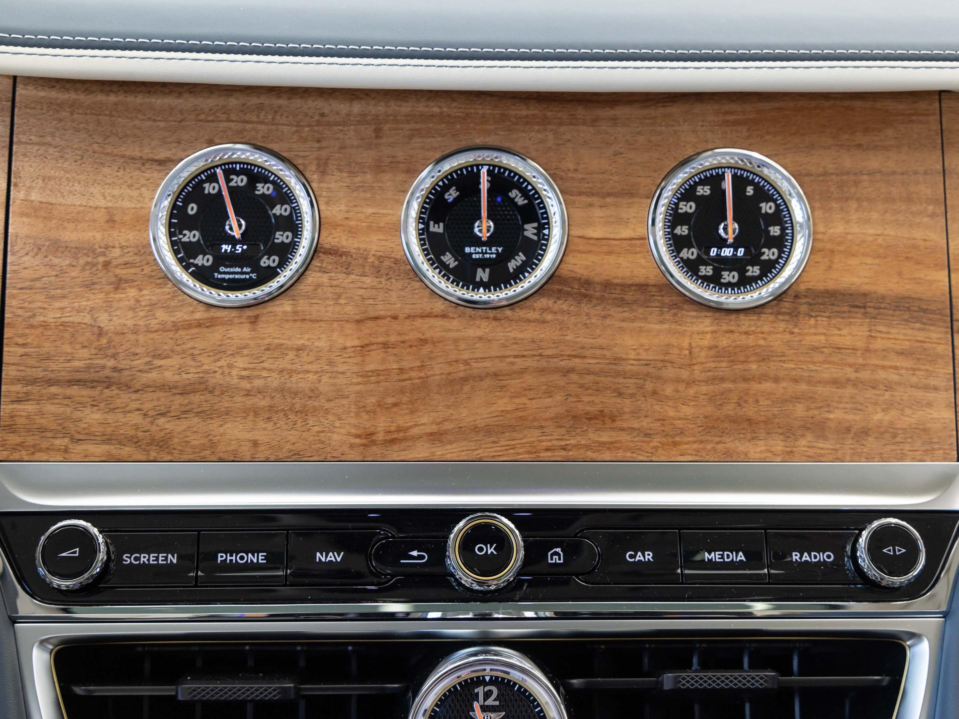 Bentley Flying Spur (MY26) von BENTLEY FRANKFURT