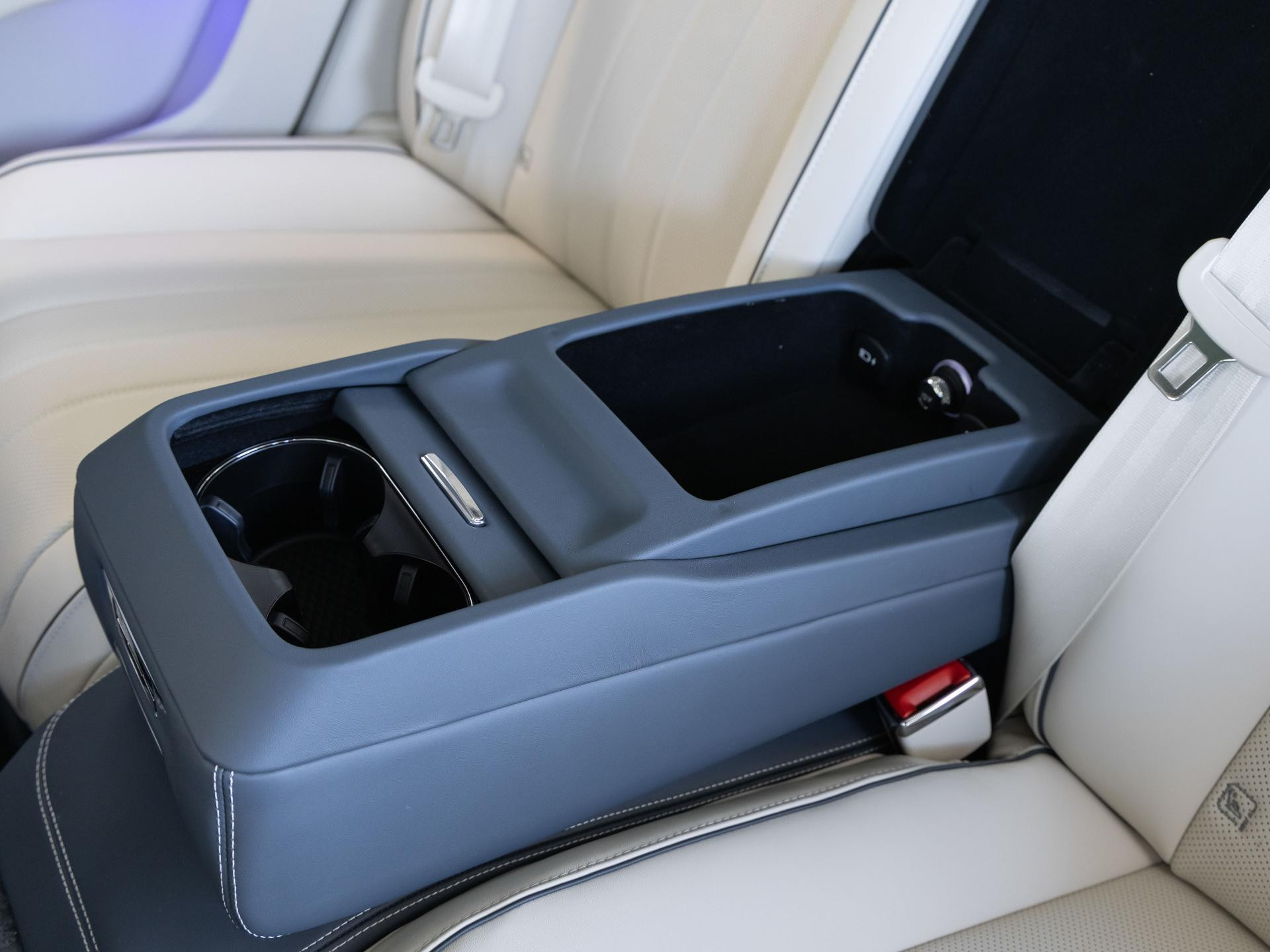 Bentley Flying Spur (MY26) von BENTLEY FRANKFURT