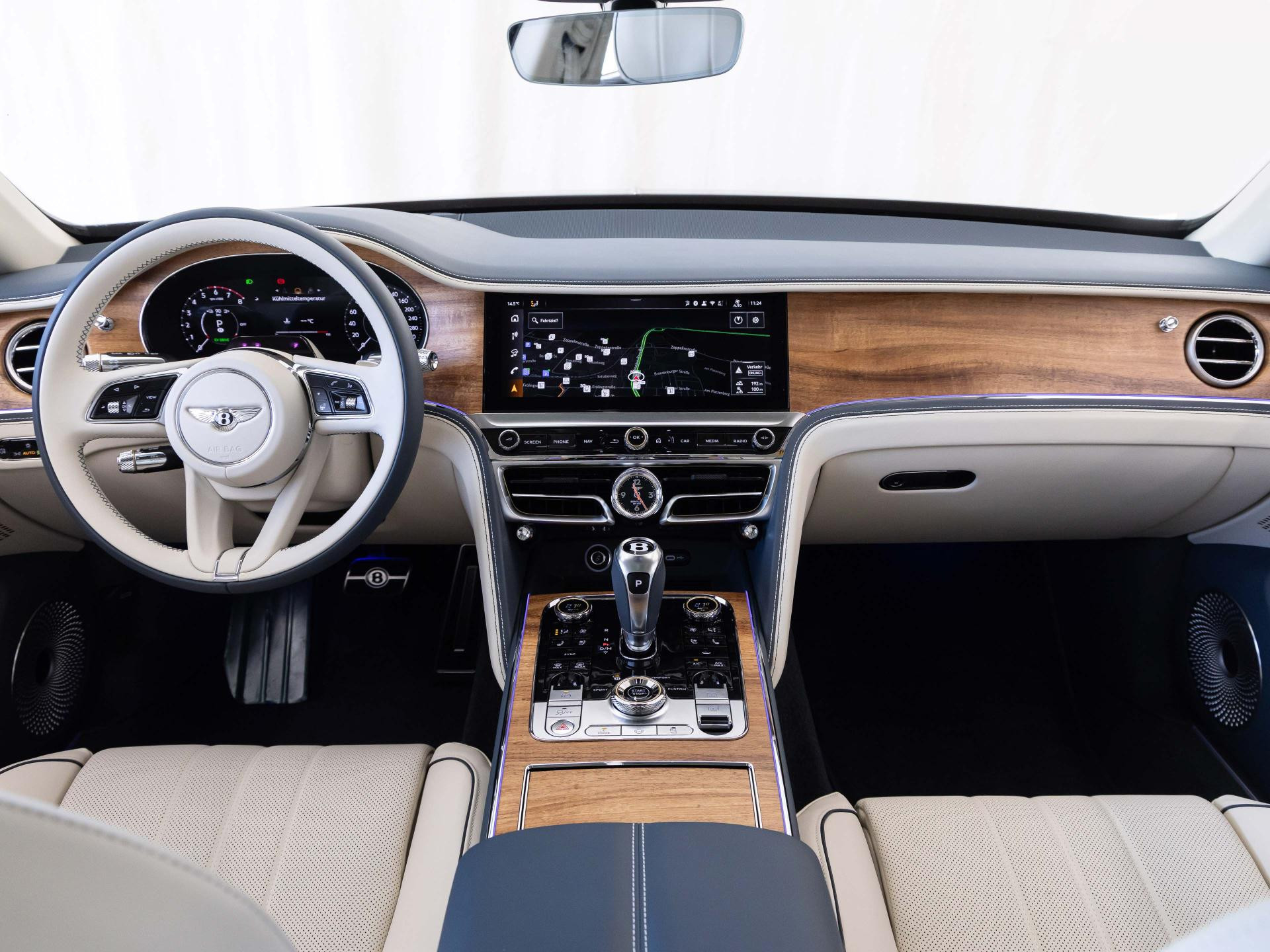 Bentley Flying Spur (MY26) von BENTLEY FRANKFURT