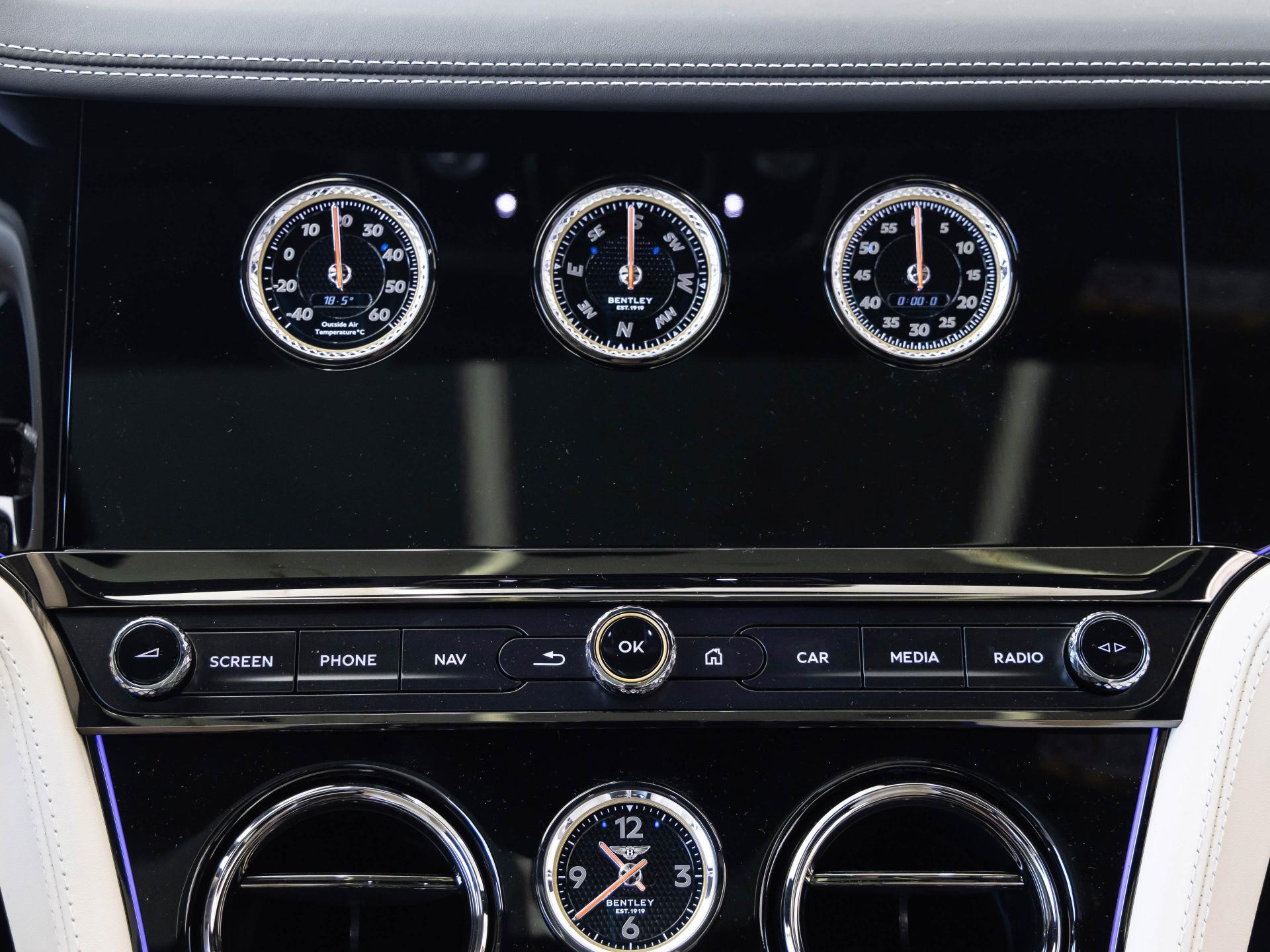 Bentley Continental GT S (MY26) Hybrid von BENTLEY FRANKFU