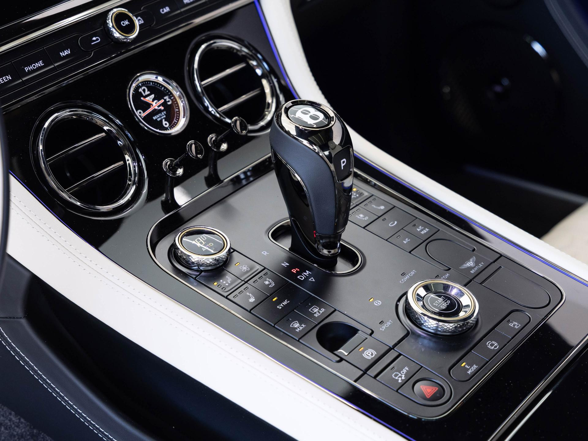Bentley Continental GT S (MY26) Hybrid von BENTLEY FRANKFU