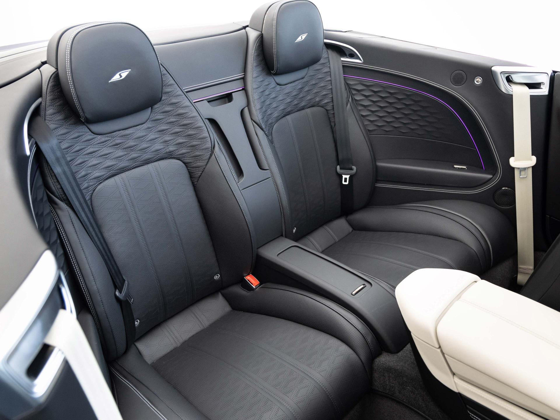 Bentley Continental GTC S AKRAPOVIC / MULLINER COLOUR /