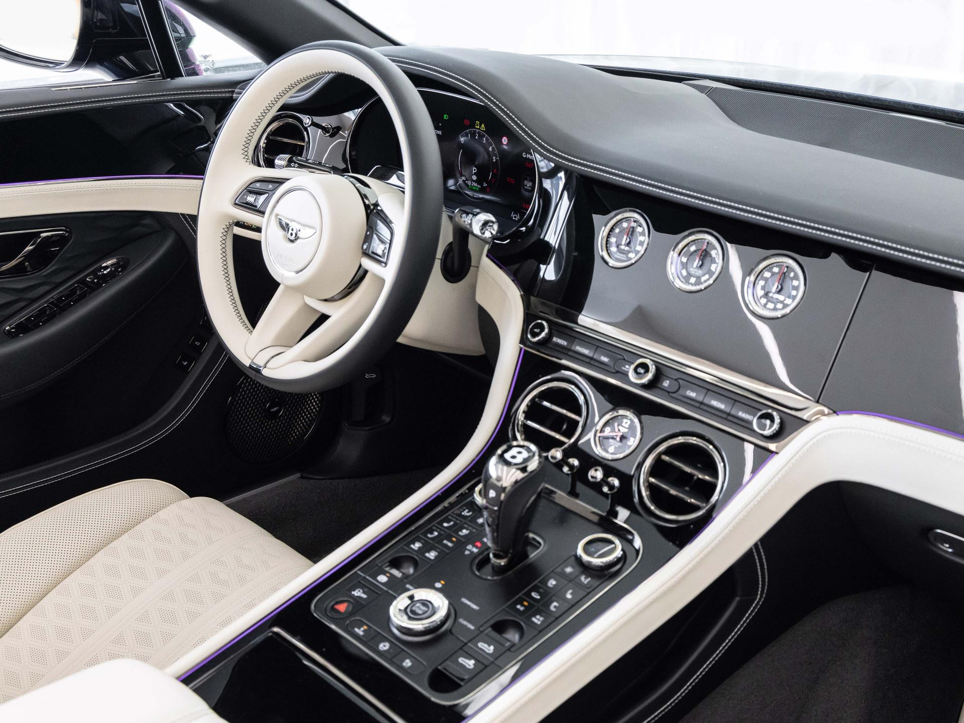 Bentley Continental GTC S AKRAPOVIC / MULLINER COLOUR /