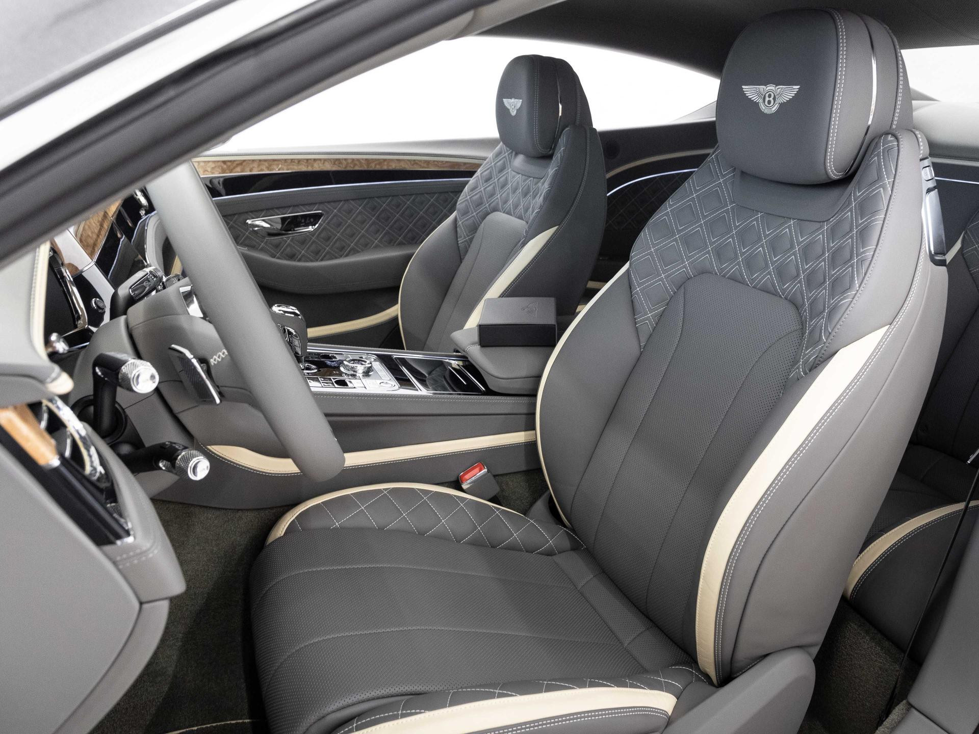 Bentley New Continental GT Speed W12 von BENTLEY FRANKFURT