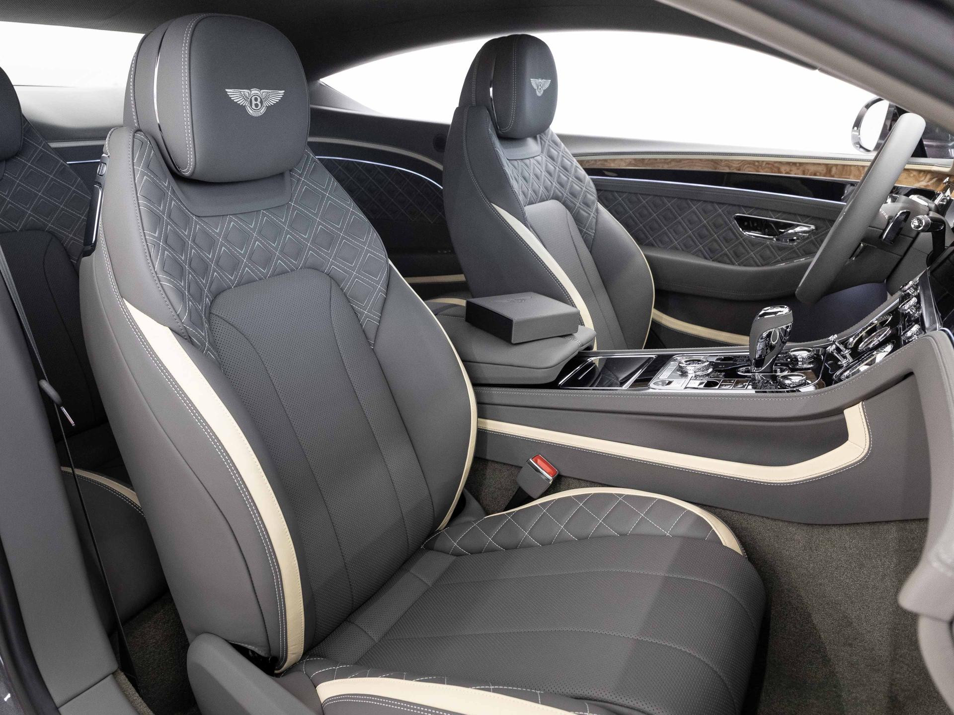 Bentley New Continental GT Speed W12 von BENTLEY FRANKFURT