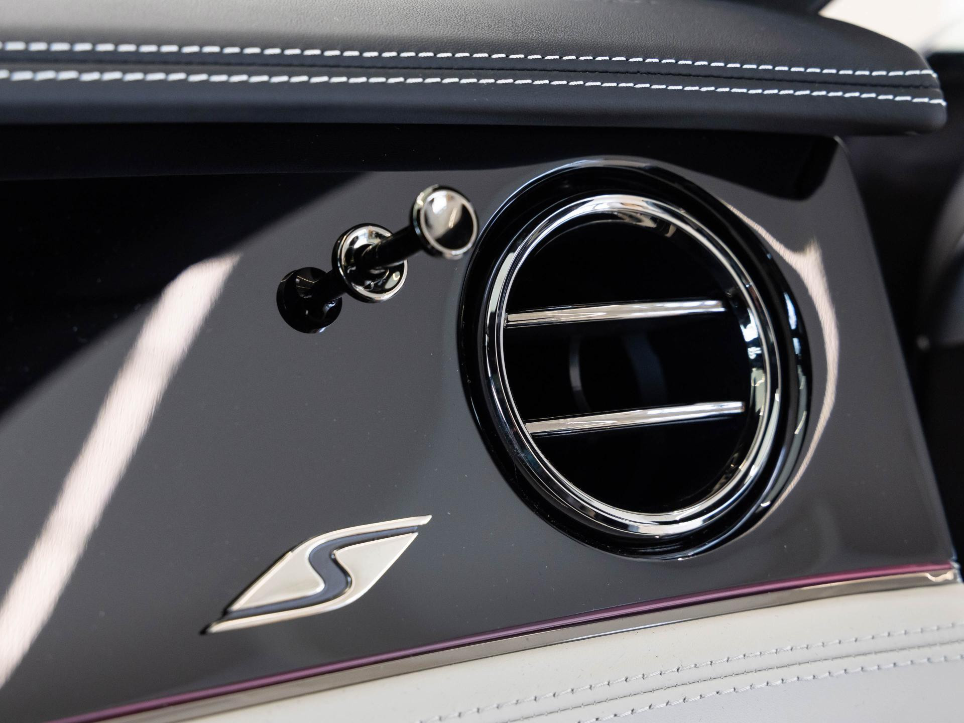 Bentley Continental GT S (MY26) Hybrid BENTLEY MANNHEIM