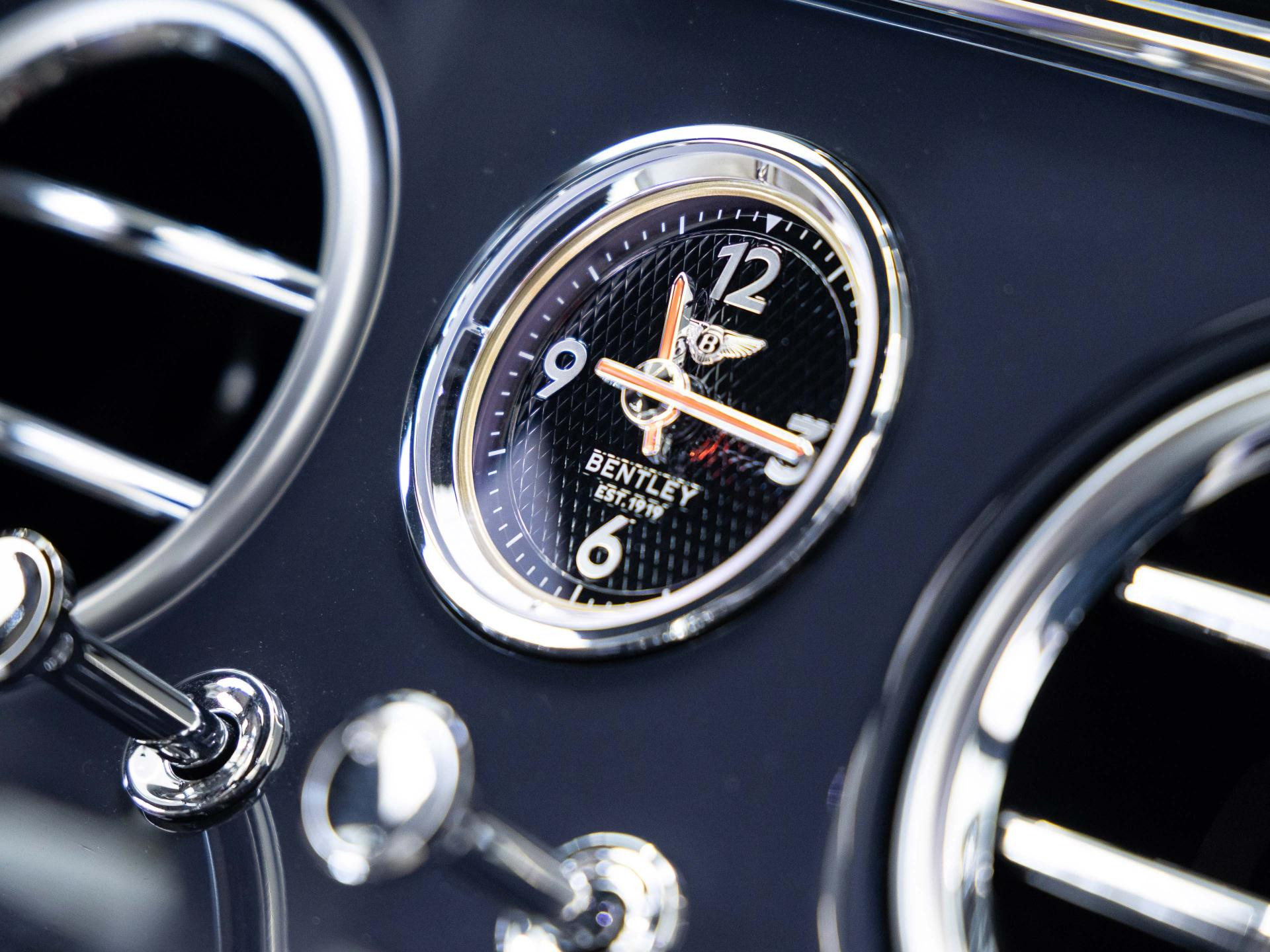 Bentley New Continental GT Speed V8 PHEV