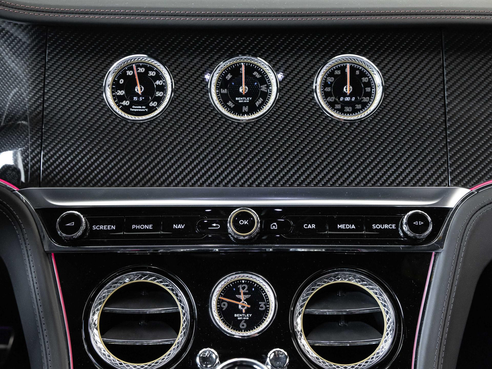 Bentley New Continental GT V8 von BENTLEY FRANKFURT
