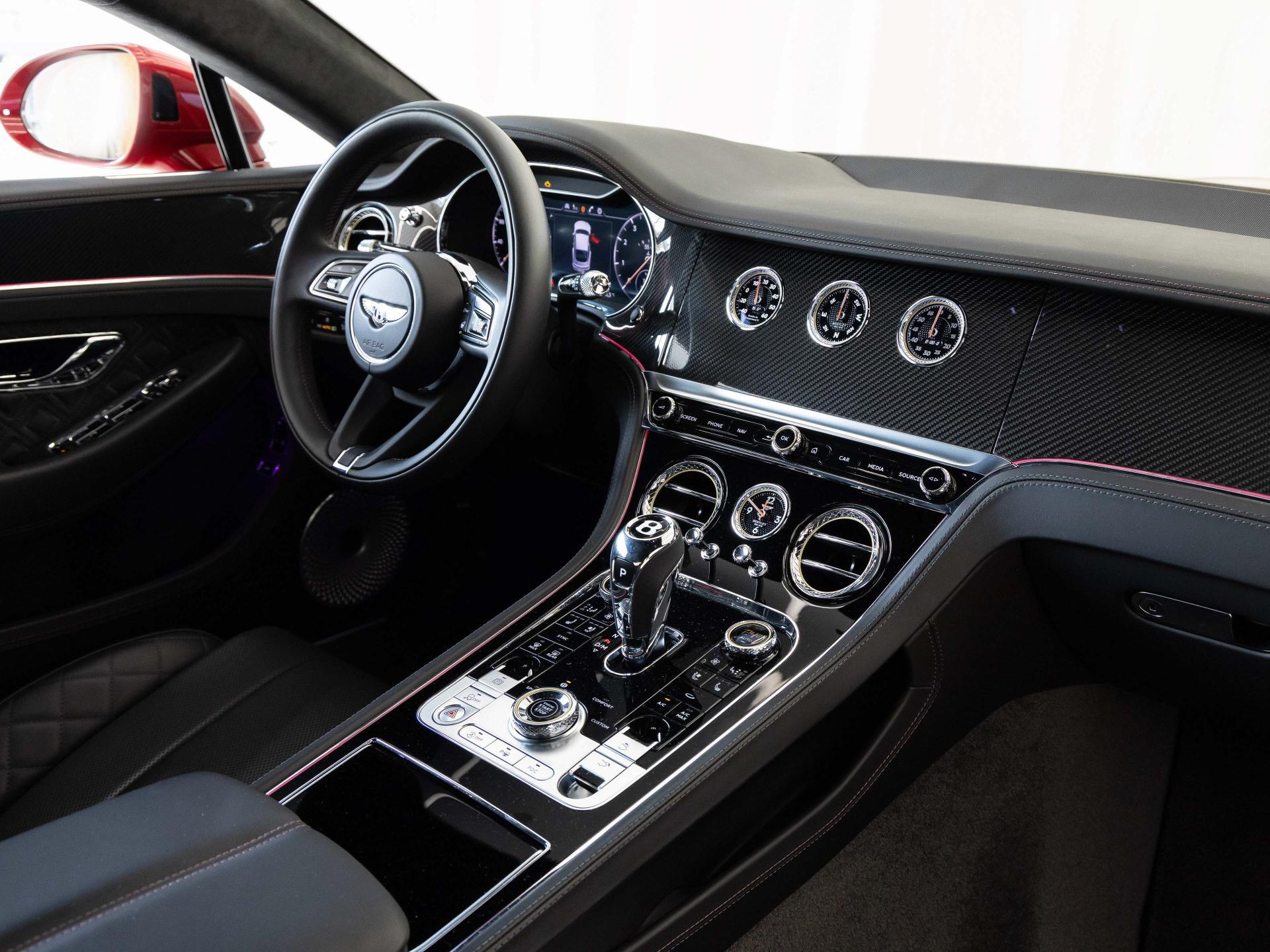 Bentley New Continental GT V8 von BENTLEY FRANKFURT