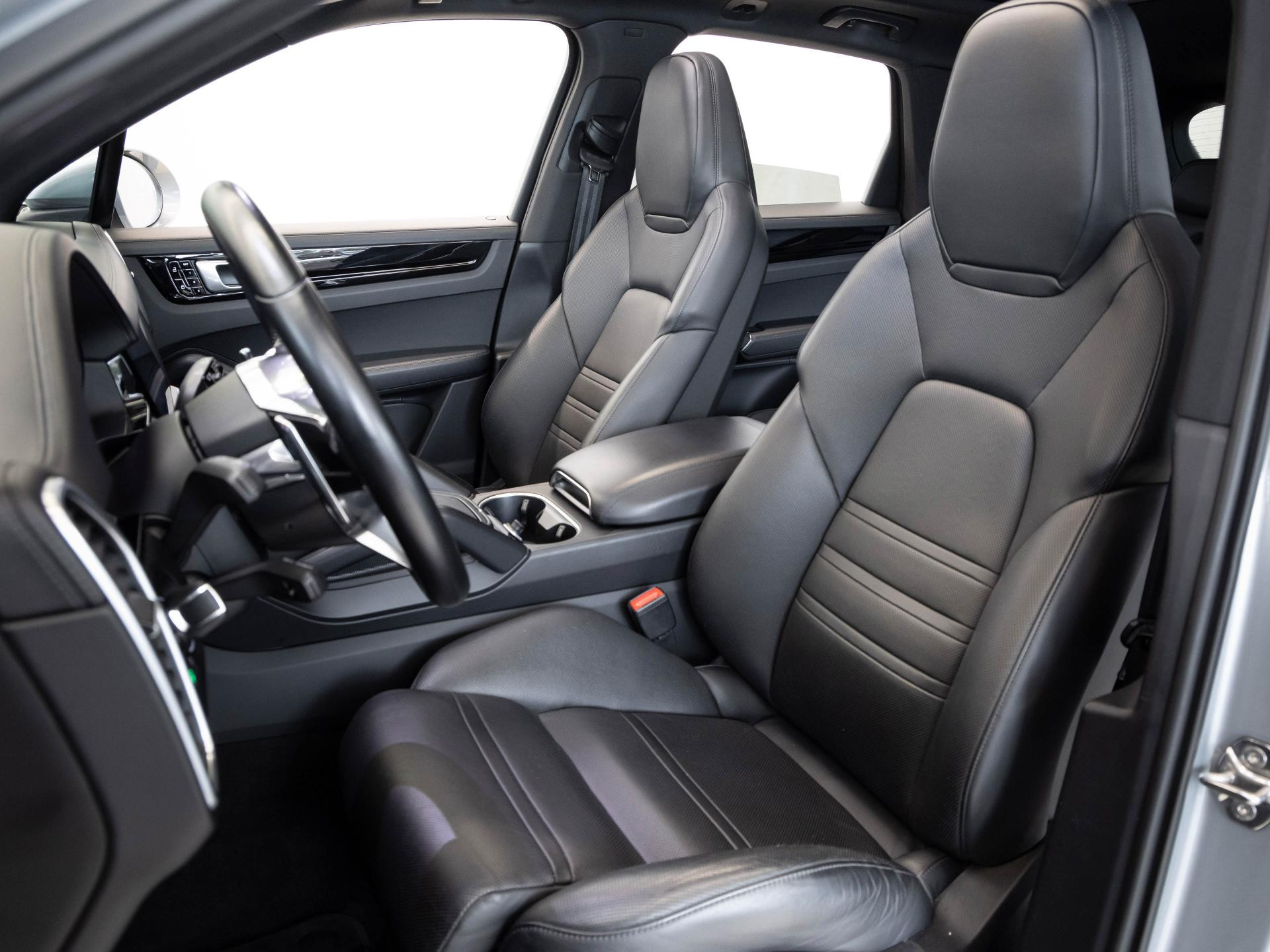 Porsche Cayenne S - Sport Design Paket - Sportabgasanlage