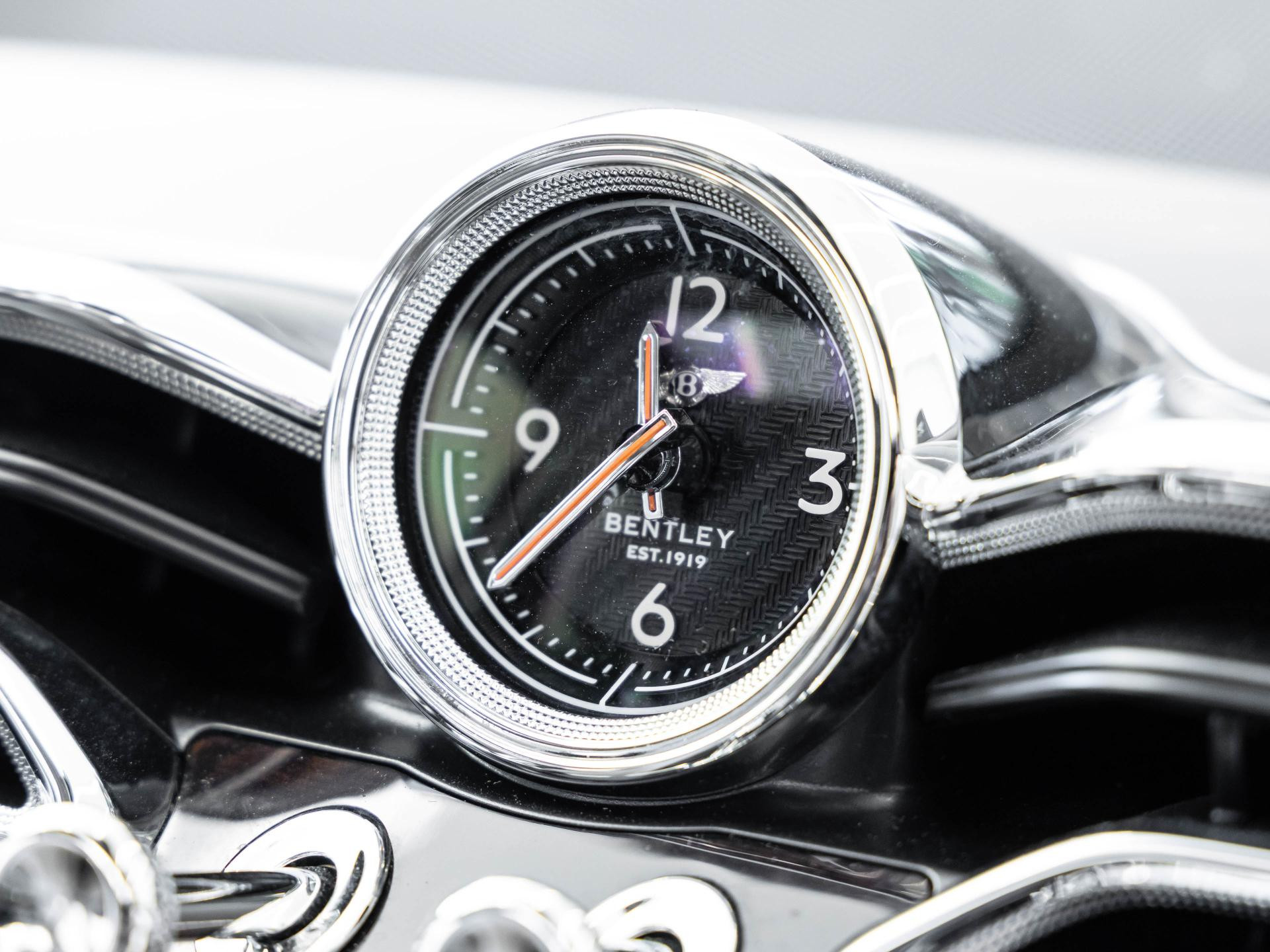 Bentley Bentayga V8 First Edition von BENTLEY FRANKFURT