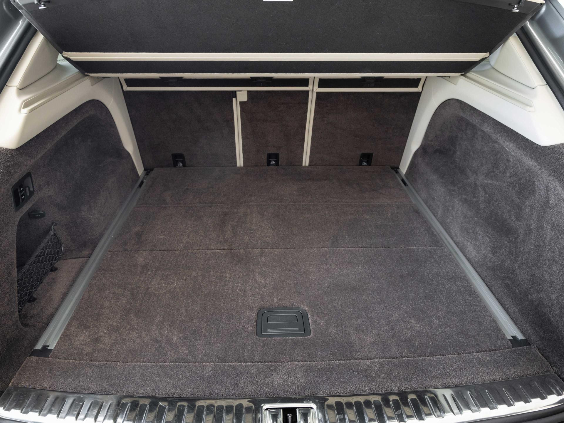 Bentley Bentayga V8 First Edition von BENTLEY FRANKFURT