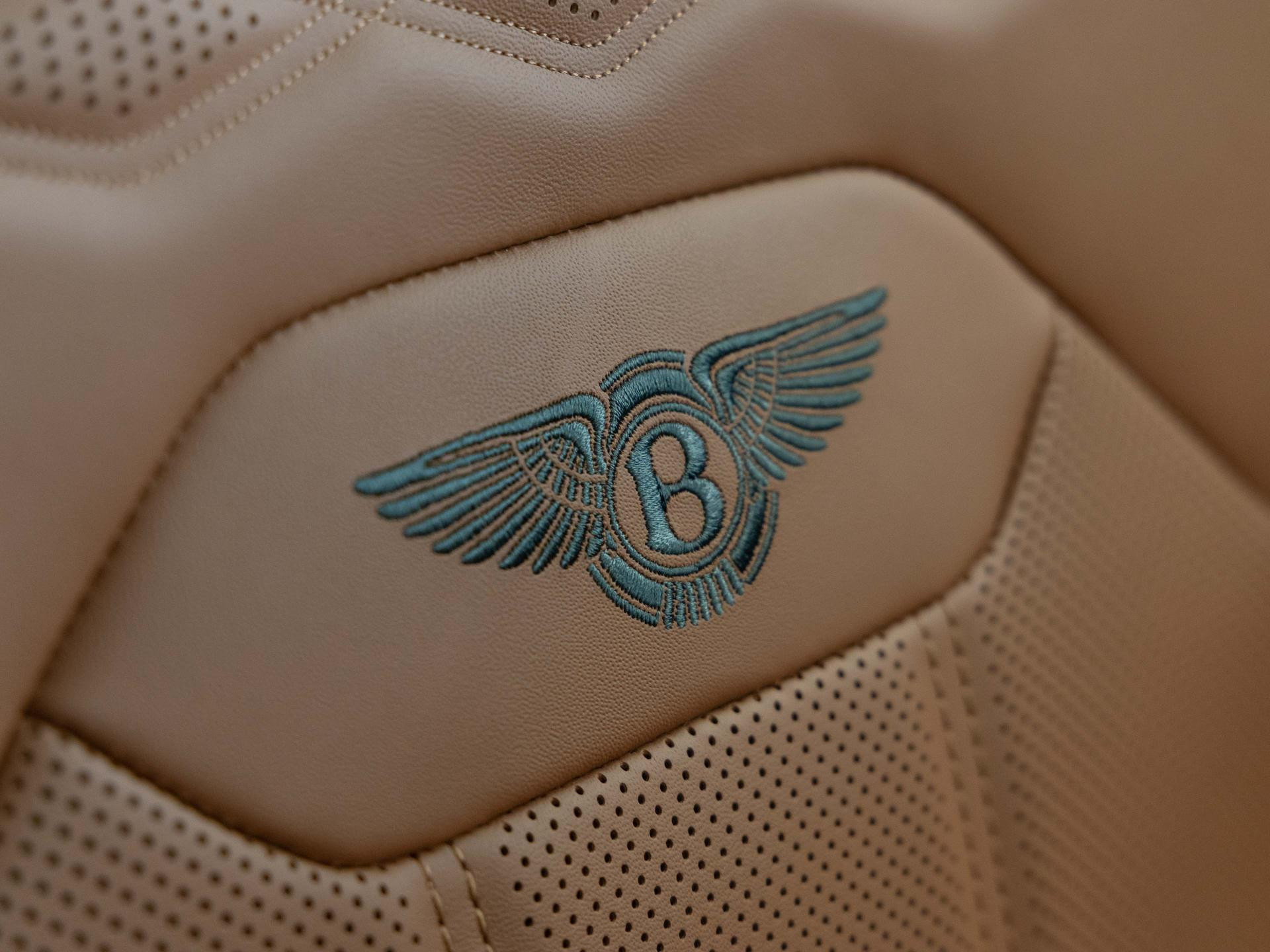 Bentley Bentayga V8 Azure von BENTLEY MANNHEIM