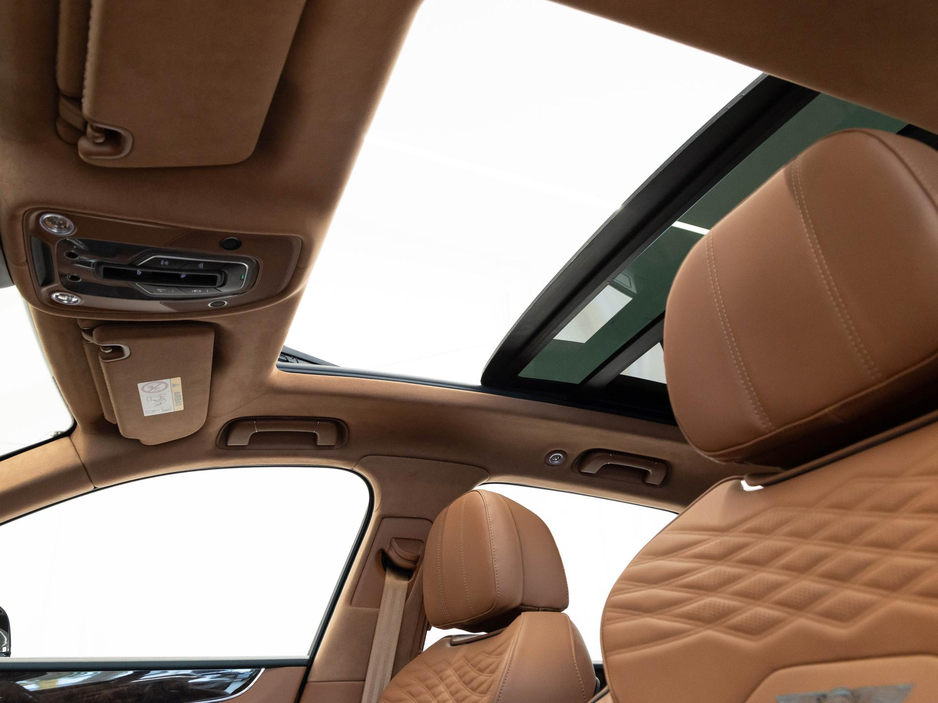Bentley Bentayga V8 Azure von BENTLEY MANNHEIM