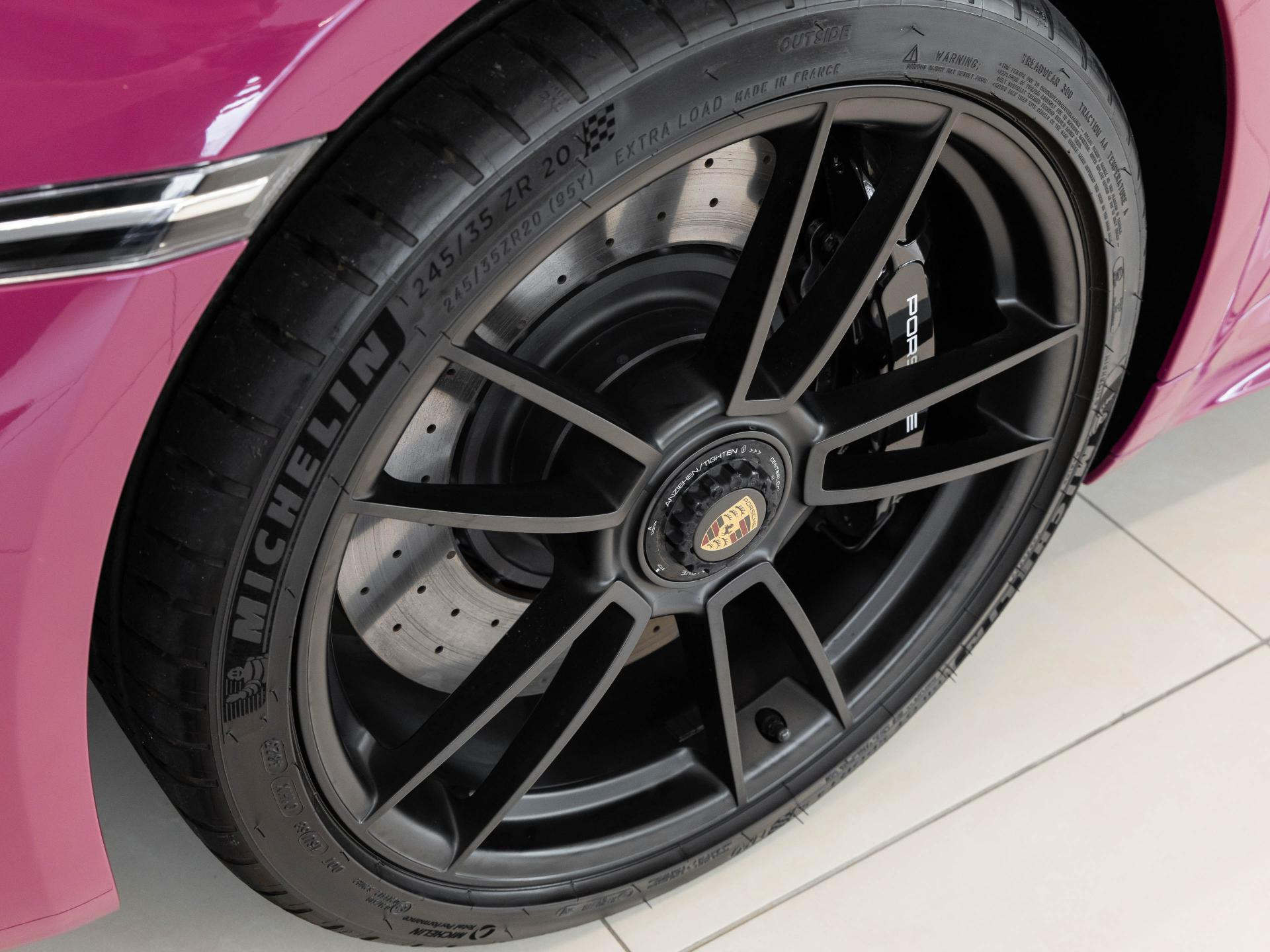 Porsche 911 Carrera Cabrio GTS Sportpaket Bluetooth Navi