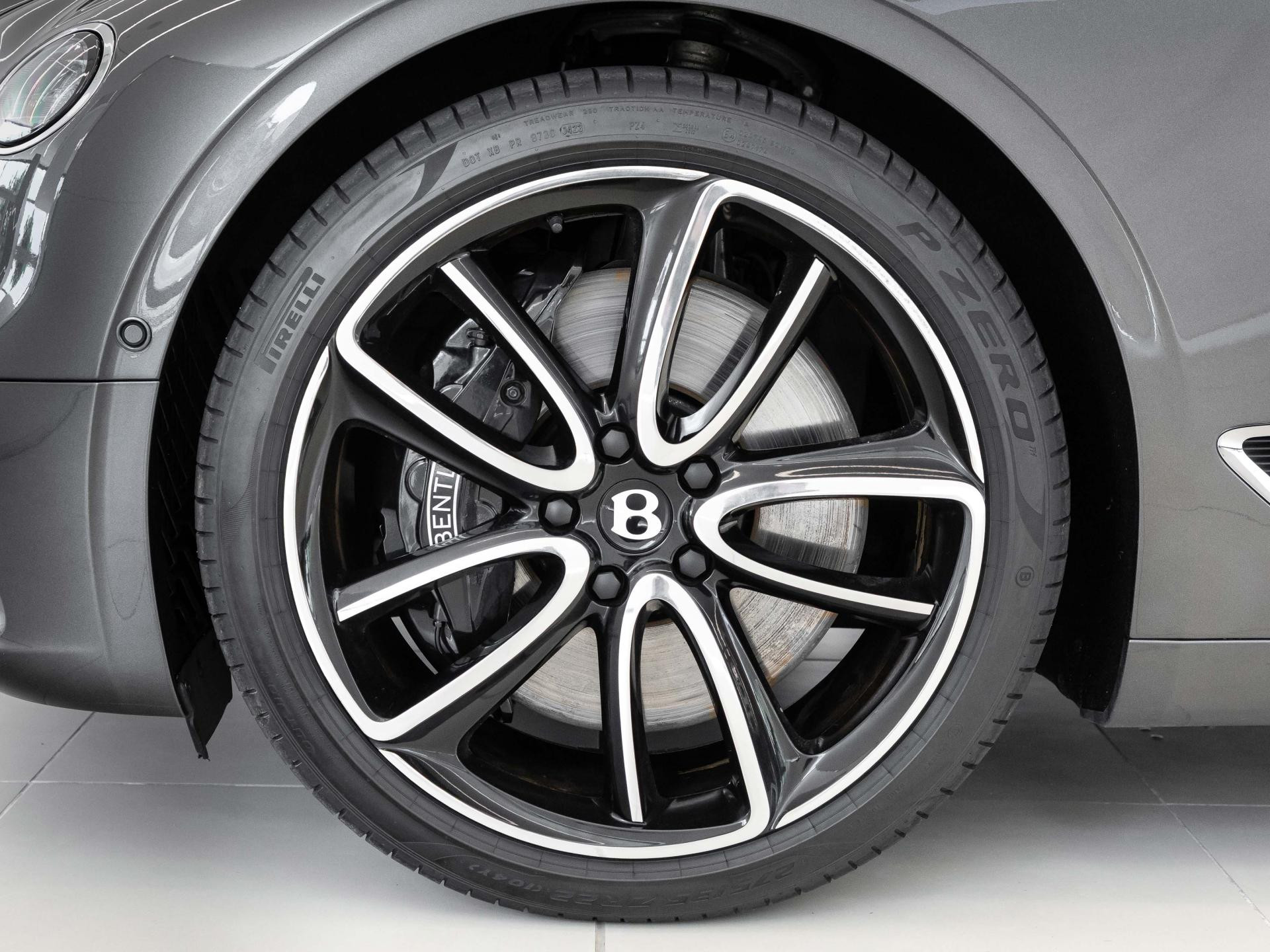 Bentley New Continental GT W12 von BENTLEY FRANKFURT